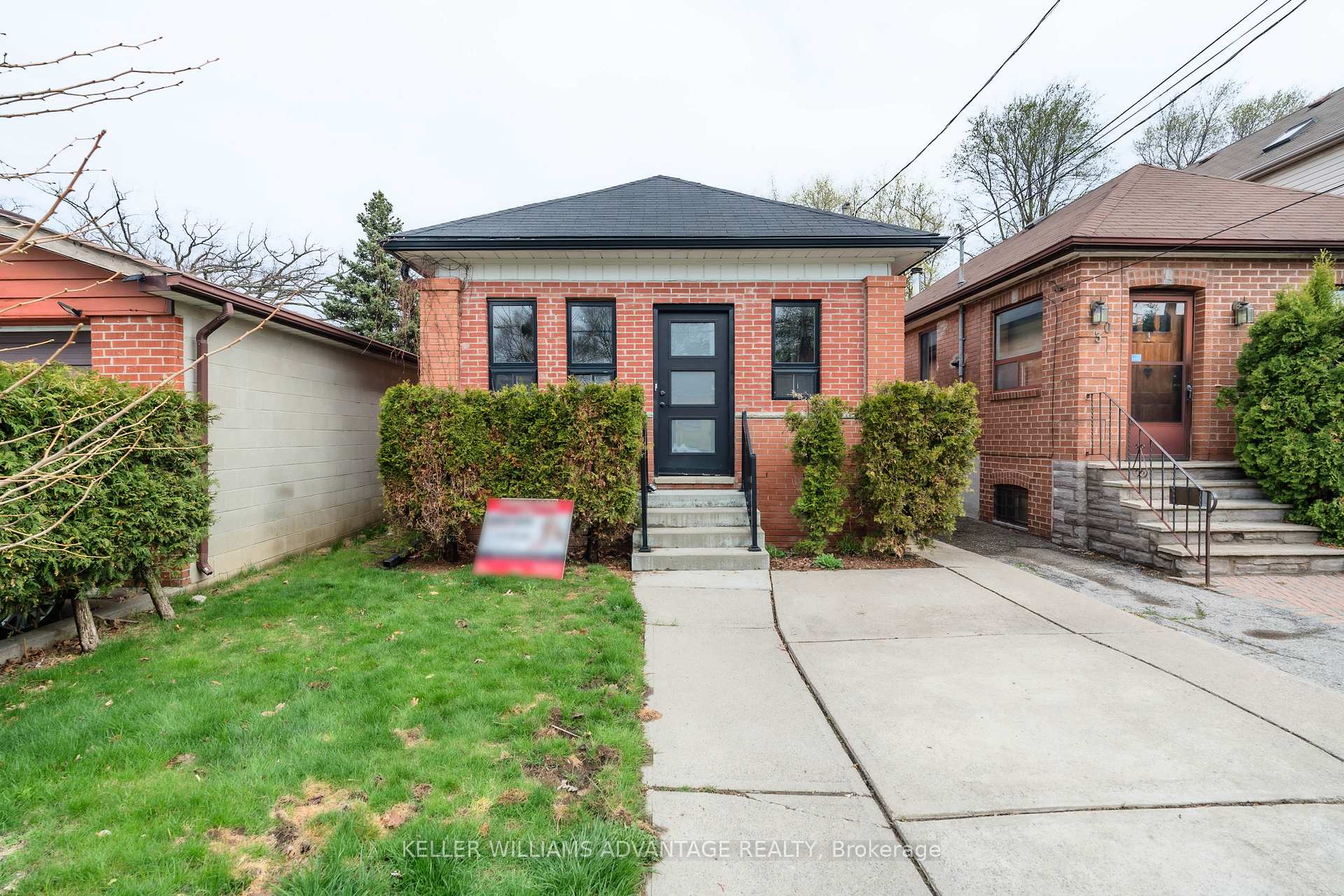 Photo 21 of 28 Epsom Avenue, Toronto, Woodbine-Lumsden — HOMEH