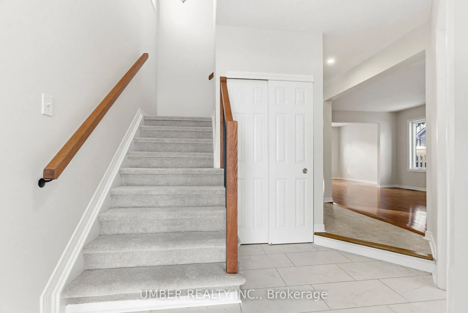 Photo 6 of 75 Armagh Way, Ottawa, Barrhaven - Longfields — HOMEH