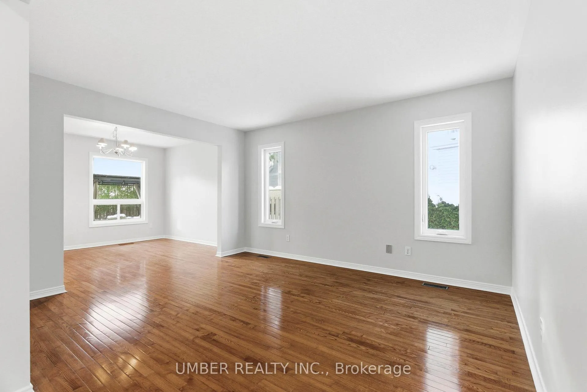 Photo 10 of 75 Armagh Way, Ottawa, Barrhaven - Longfields — HOMEH
