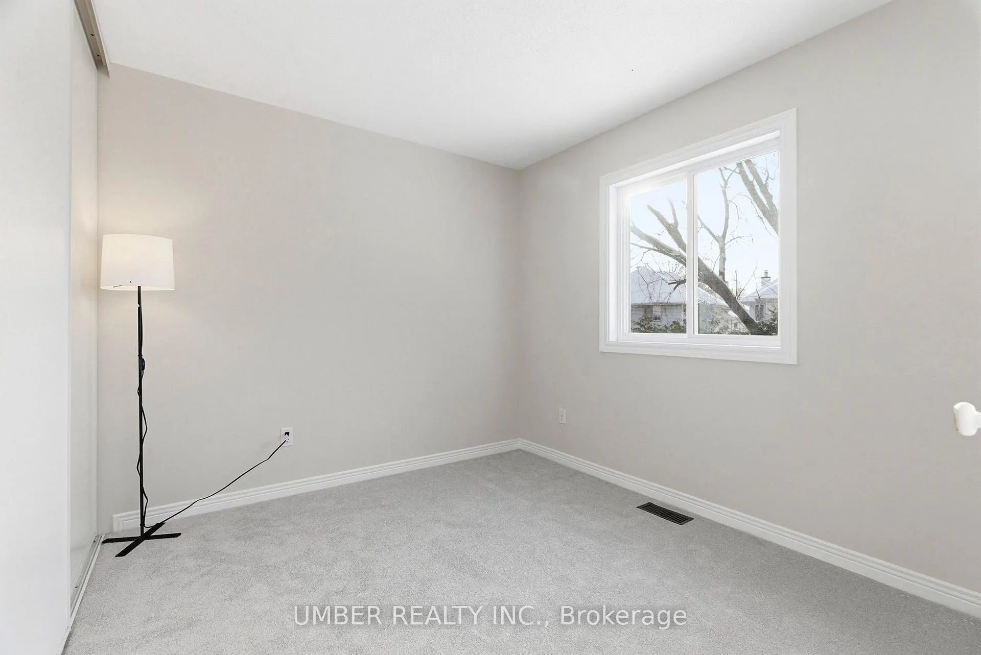 Photo 31 of 75 Armagh Way, Ottawa, Barrhaven - Longfields — HOMEH