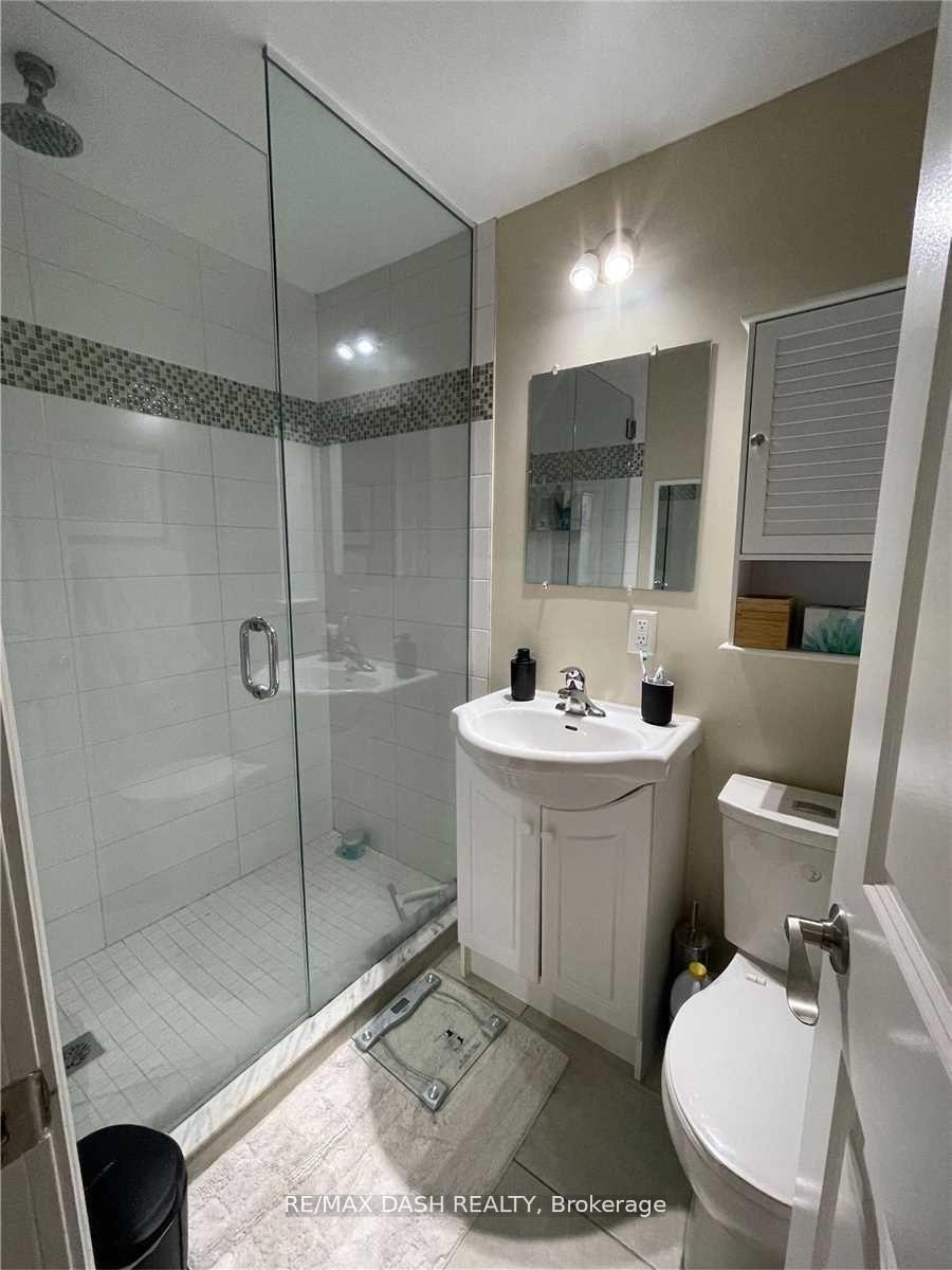 Photo 5 of Unit 203, 141 Admiral Road, Toronto, The Annex — HOMEH