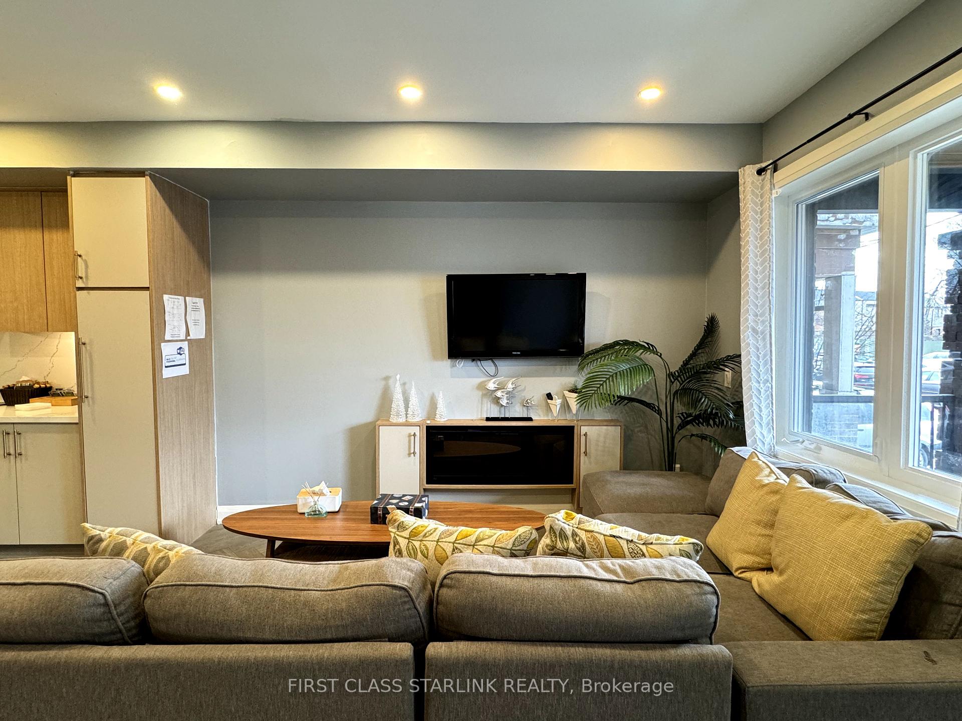 Photo 5 of 24 Erindale Avenue, Toronto, Playter Estates-Danforth — HOMEH