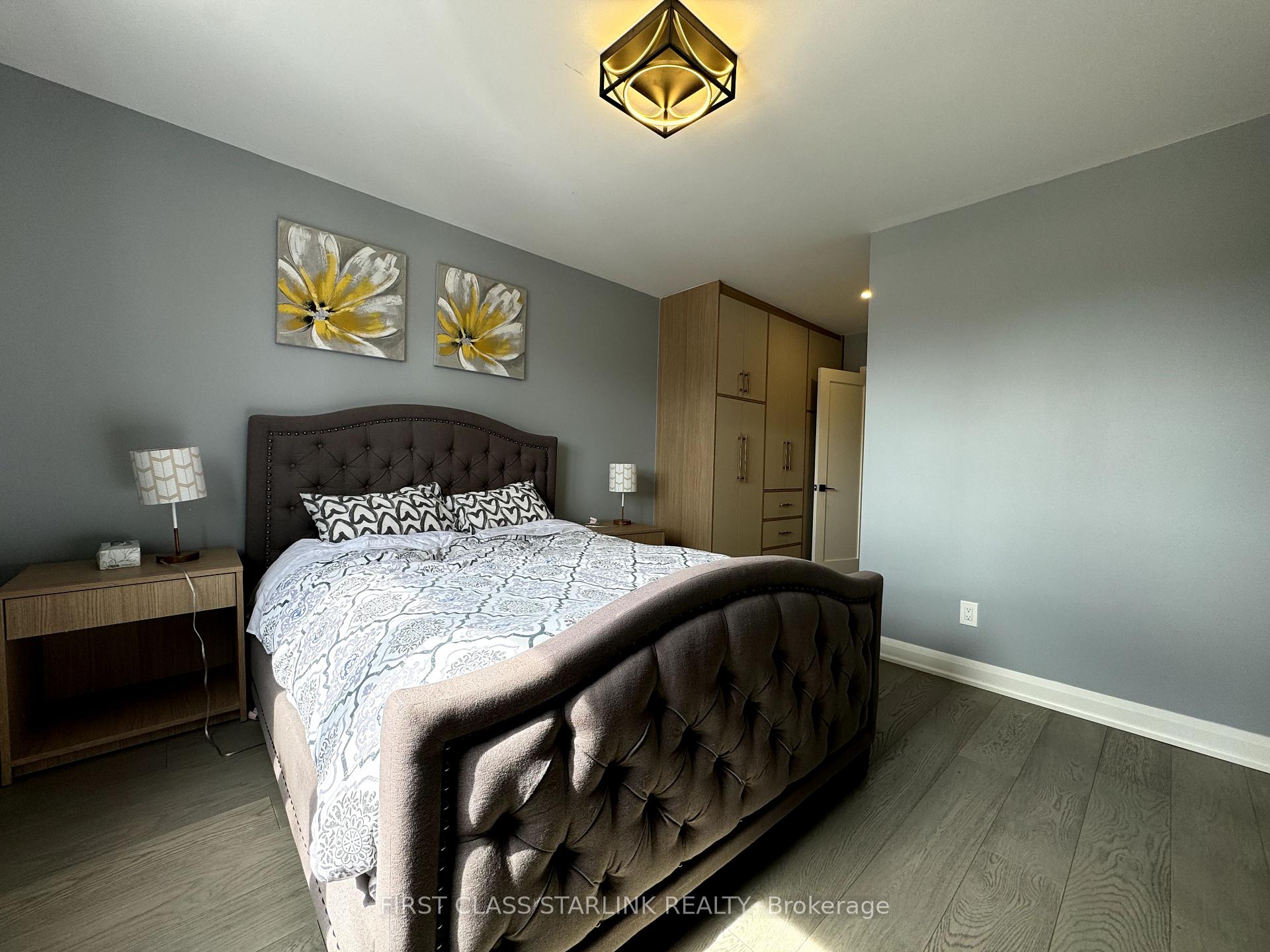 Photo 18 of 24 Erindale Avenue, Toronto, Playter Estates-Danforth — HOMEH