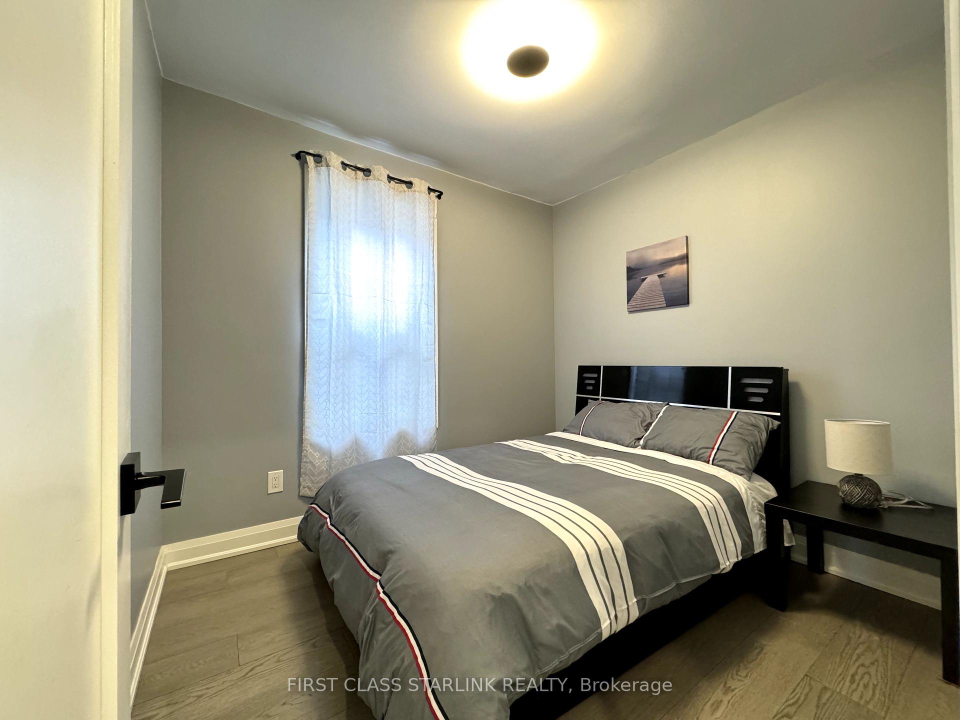 Photo 19 of 24 Erindale Avenue, Toronto, Playter Estates-Danforth — HOMEH