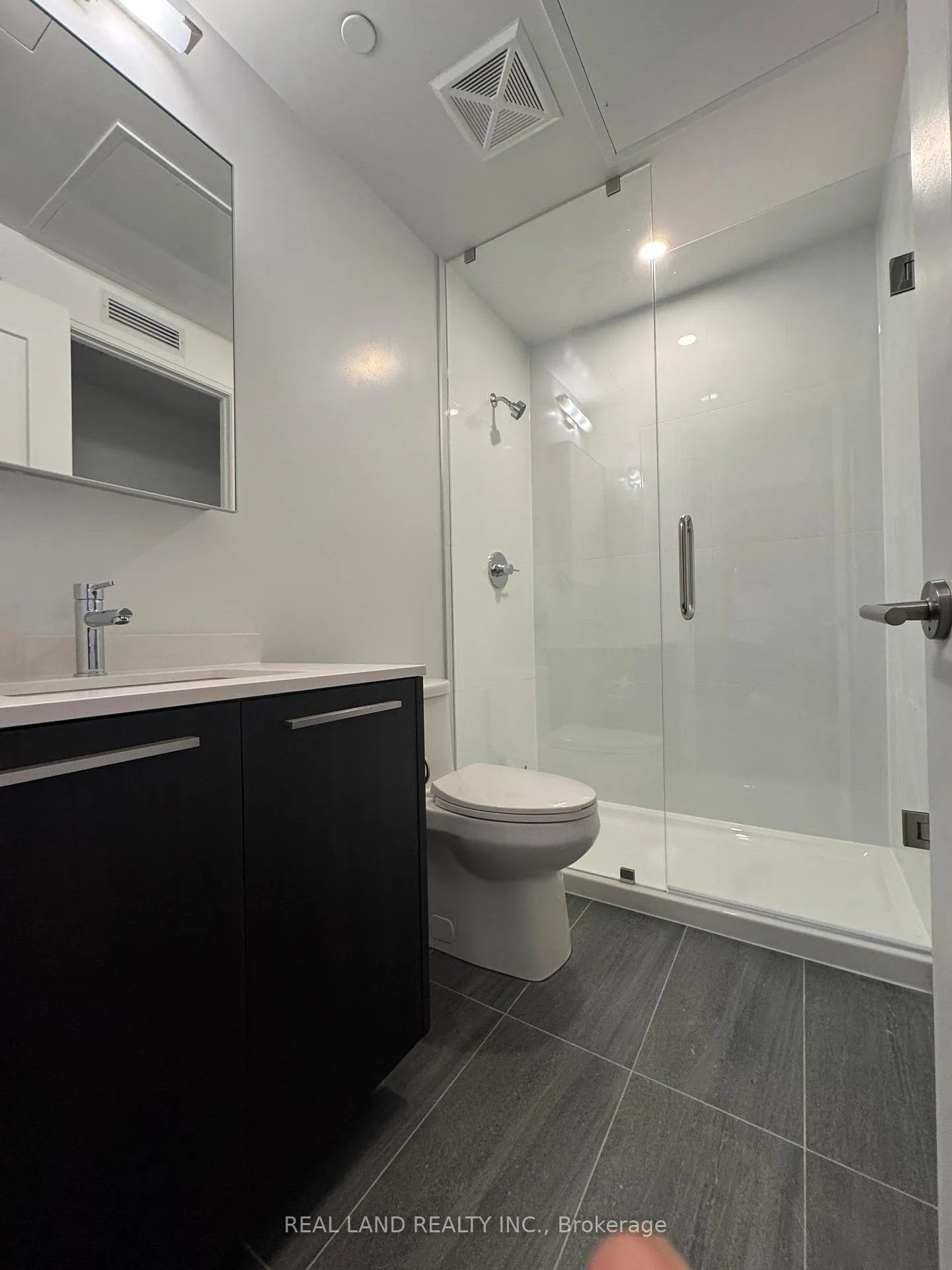 Photo 7 of Unit 1101, 65 Broadway Avenue, Toronto, Mount Pleasant West — HOMEH
