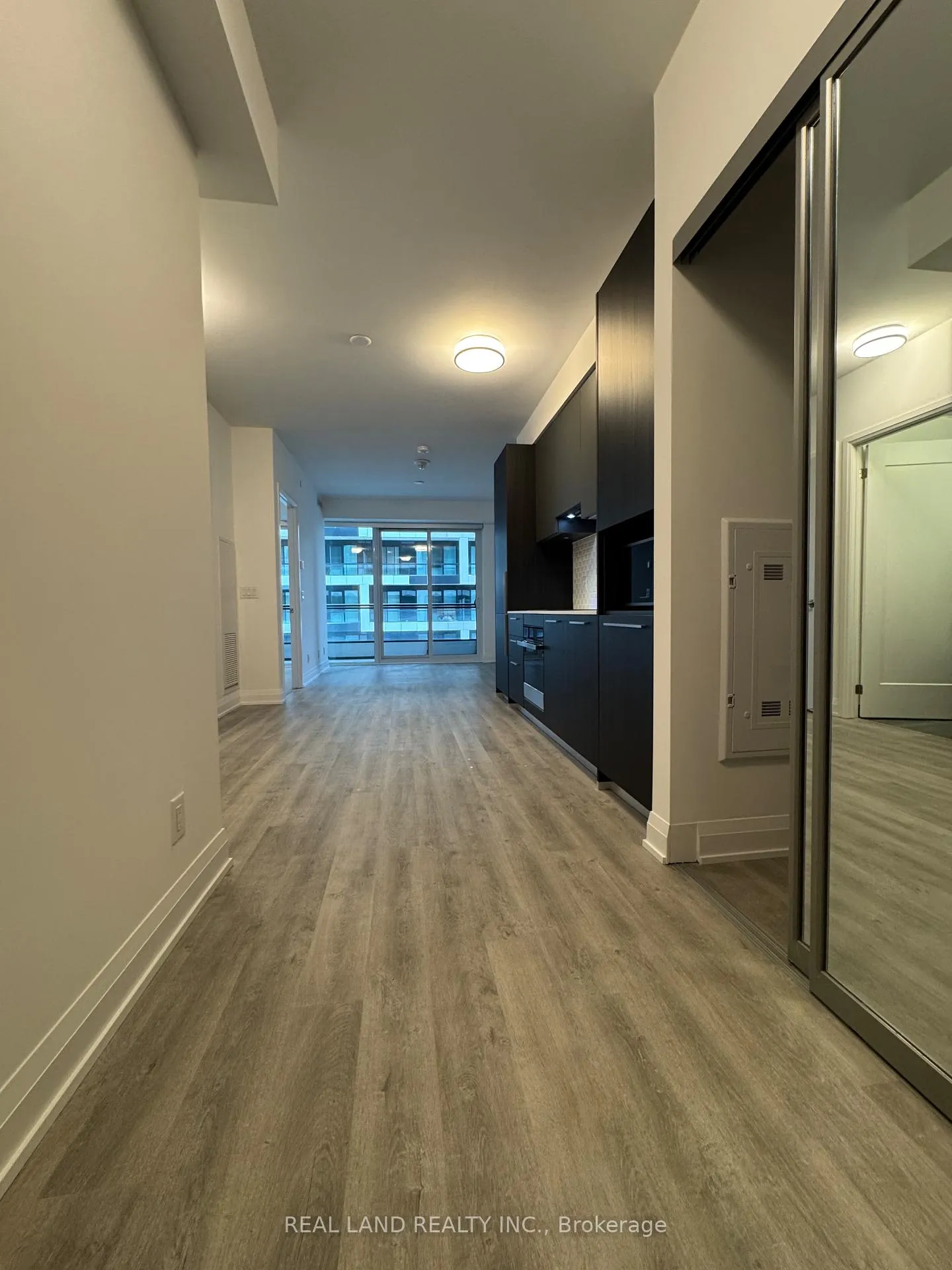 Photo 11 of Unit 1101, 65 Broadway Avenue, Toronto, Mount Pleasant West — HOMEH