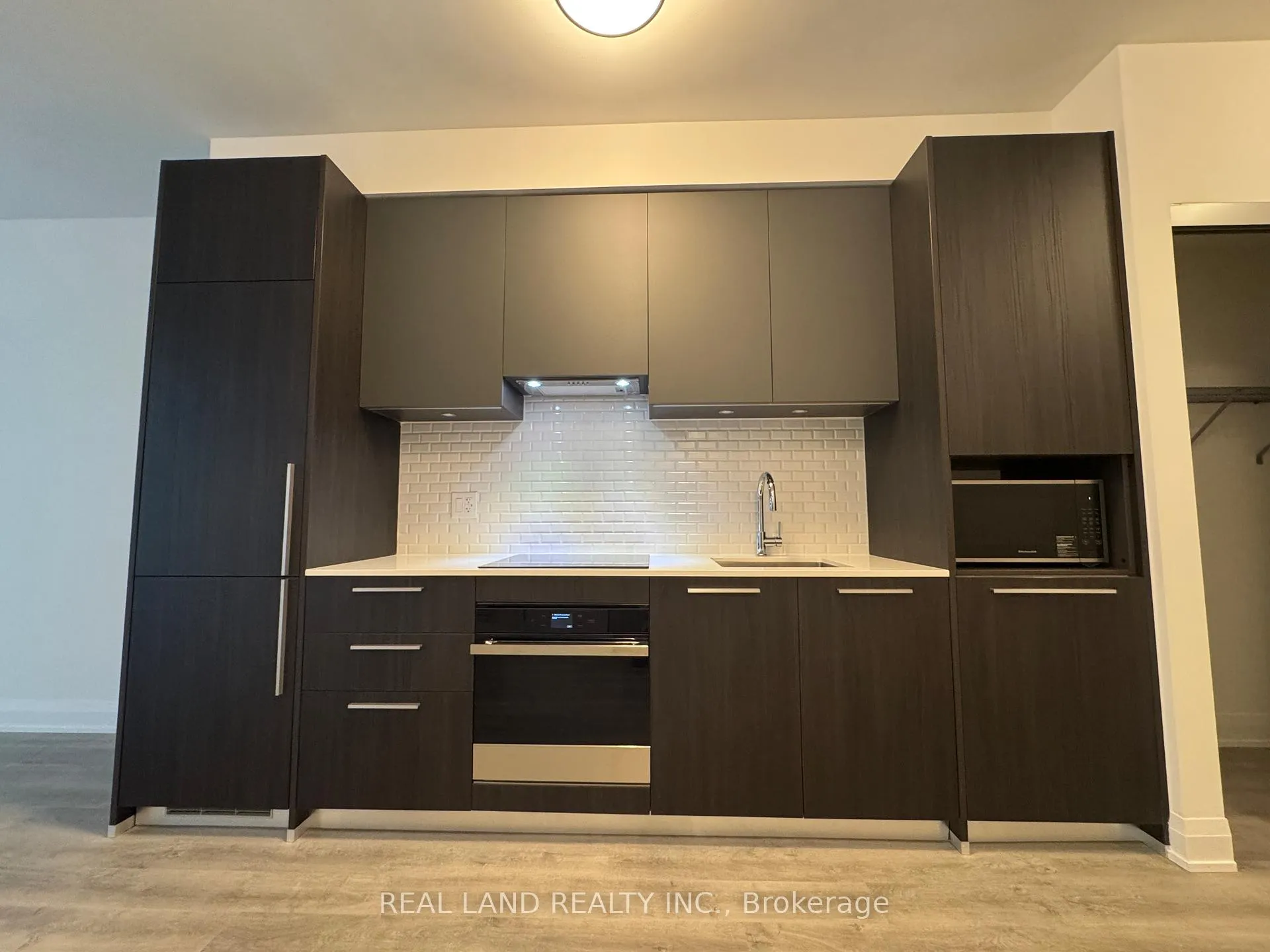 Photo 12 of Unit 1101, 65 Broadway Avenue, Toronto, Mount Pleasant West — HOMEH
