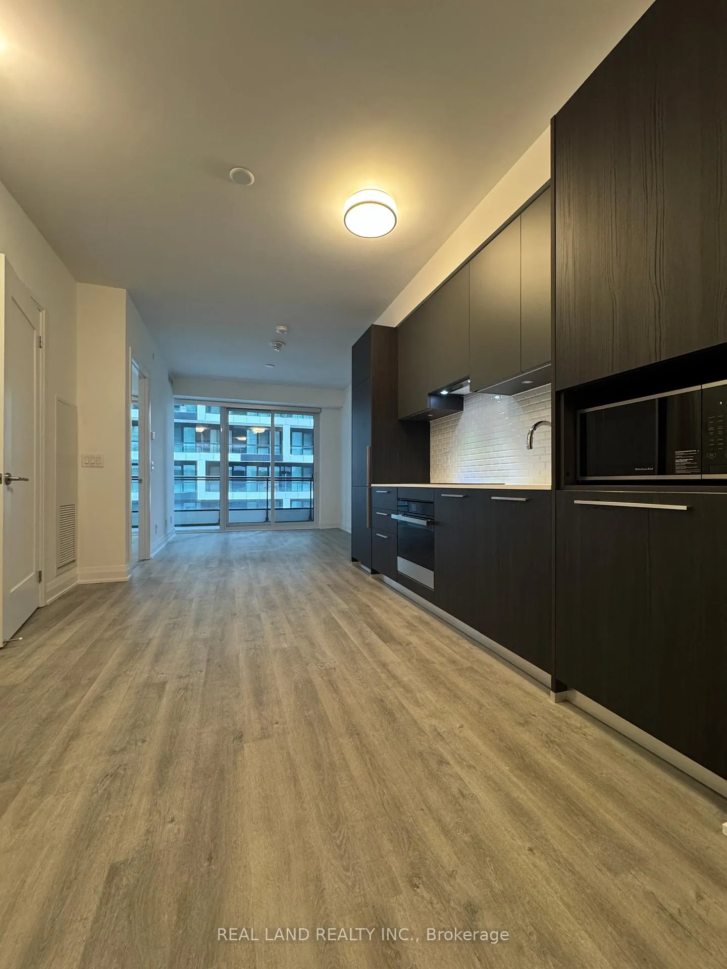 Photo 14 of Unit 1101, 65 Broadway Avenue, Toronto, Mount Pleasant West — HOMEH
