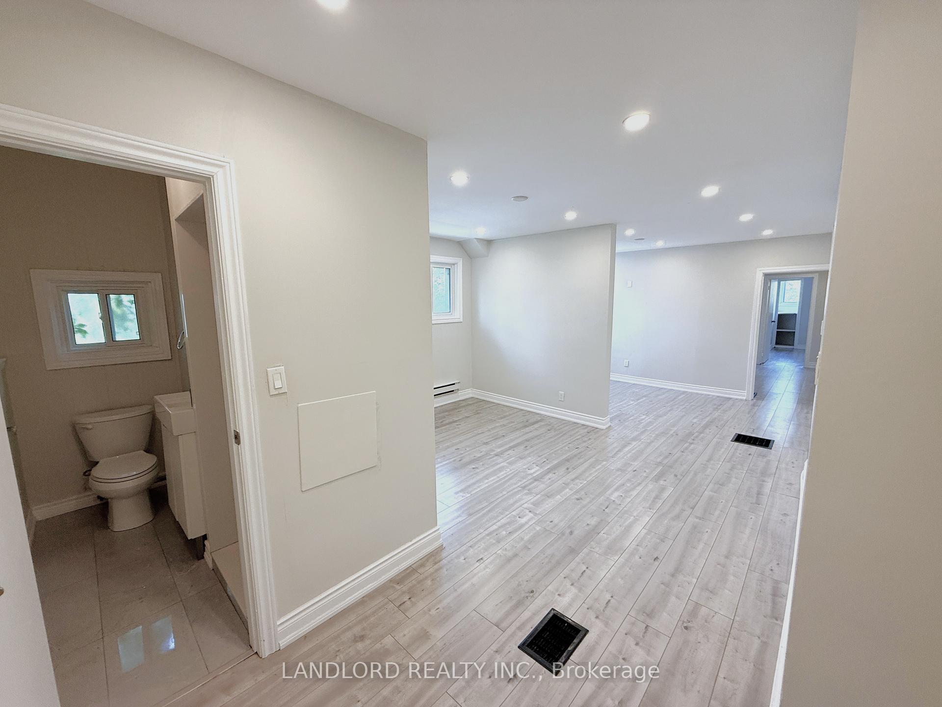 Photo 4 of Unit 2, 154 Ossington Avenue, Toronto, Trinity-Bellwoods — HOMEH