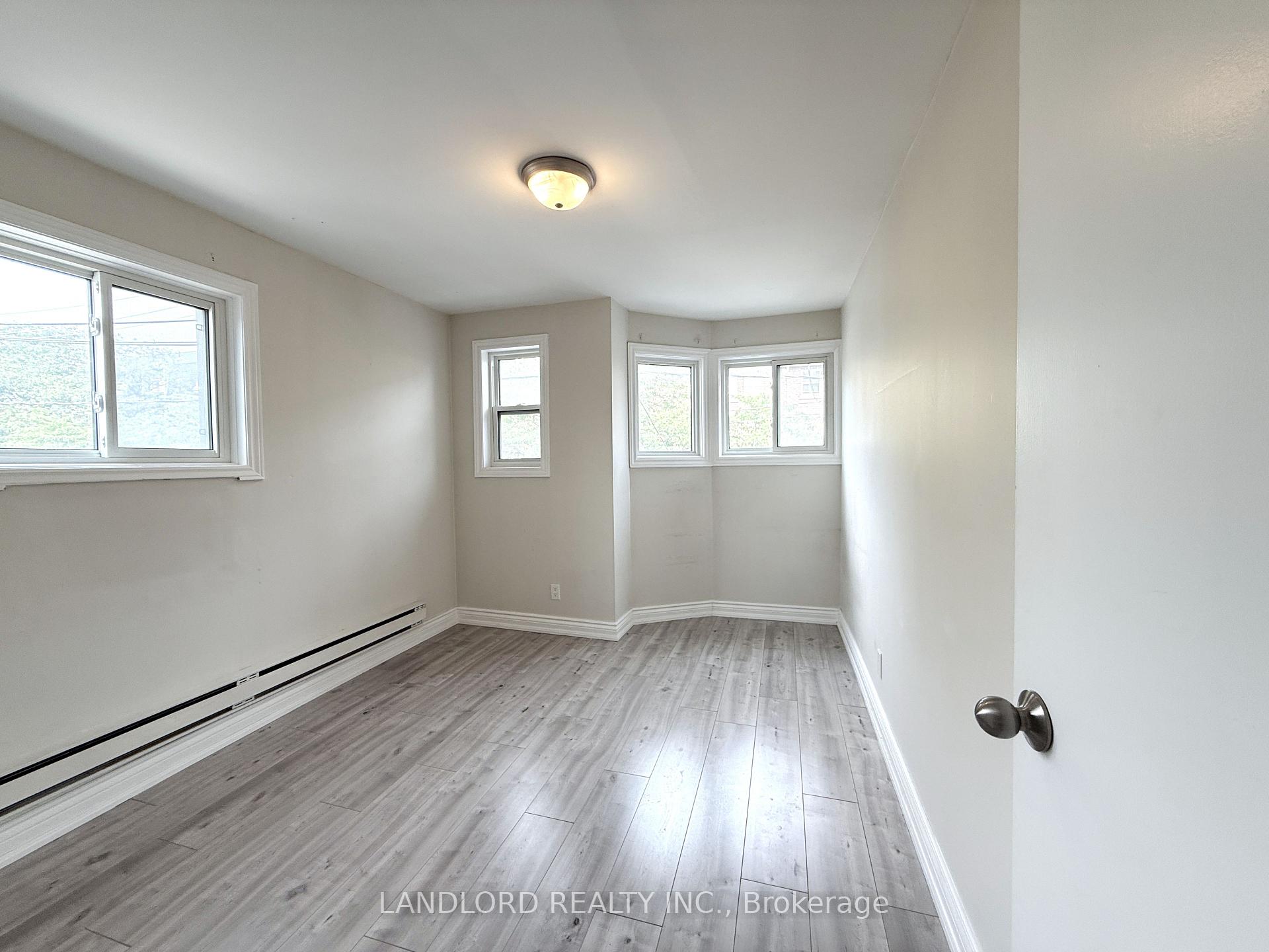 Photo 10 of Unit 2, 154 Ossington Avenue, Toronto, Trinity-Bellwoods — HOMEH