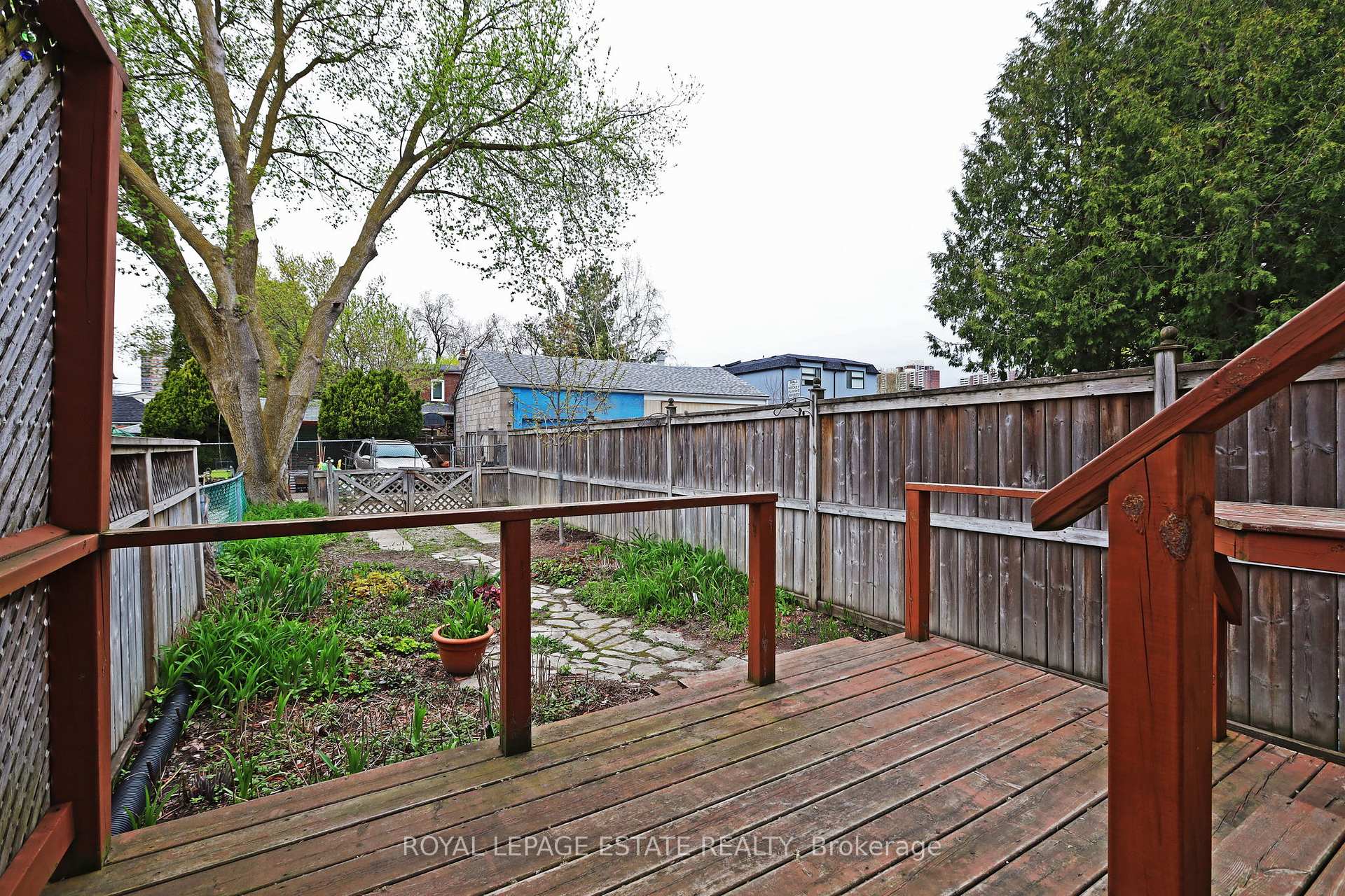Photo 20 of 56 Balfour Avenue, Toronto, Crescent Town — HOMEH