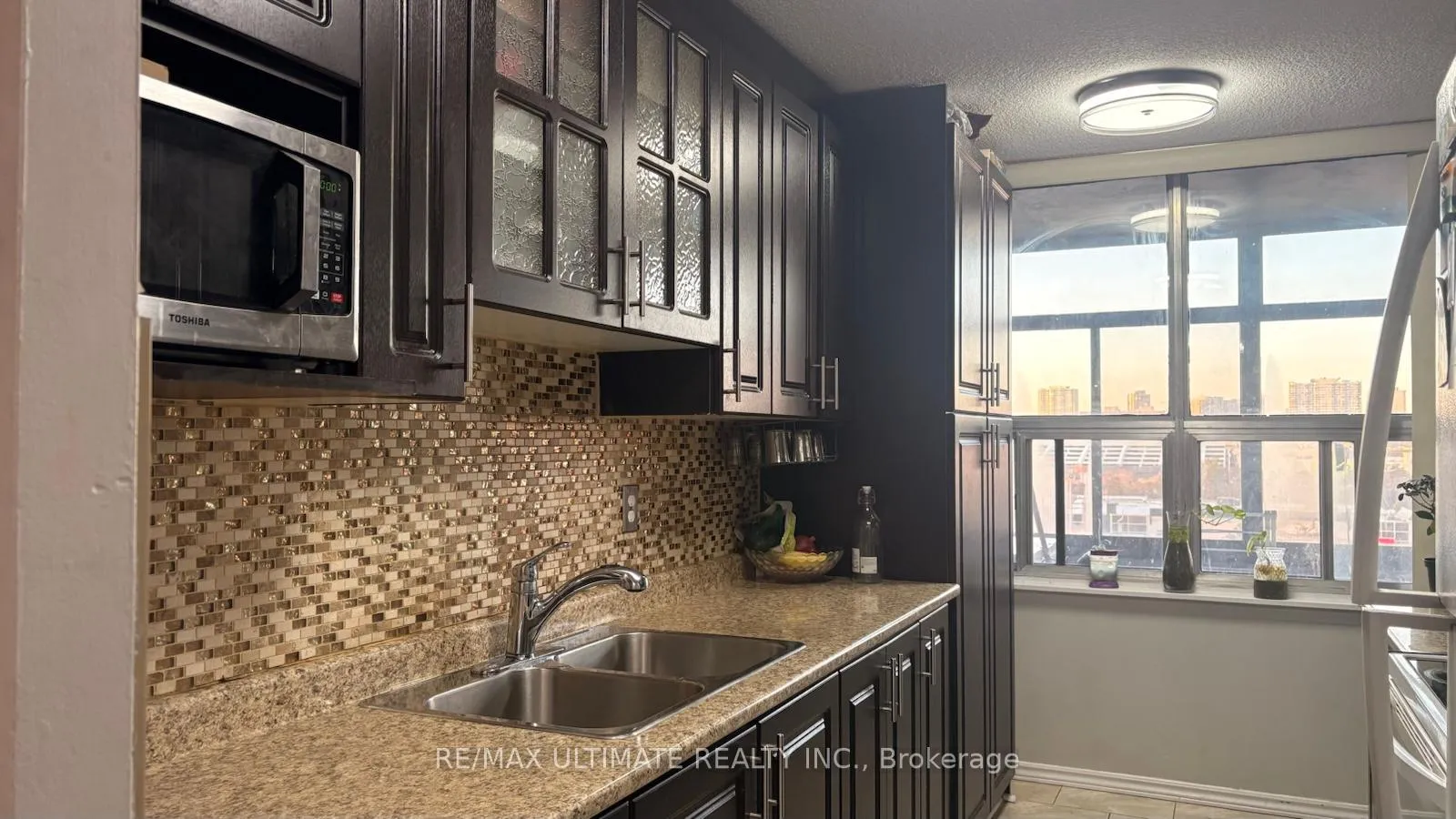 Photo 9 of Unit 710, 15 Kensington Road, Brampton, Queen Street Corridor — HOMEH