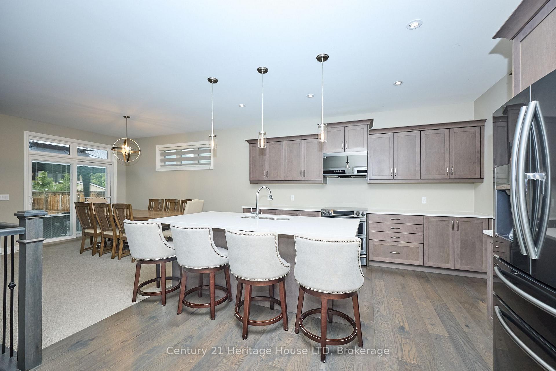 Photo 6 of 29 Mcfarland Street, Thorold, Hurricane/Merrittville — HOMEH
