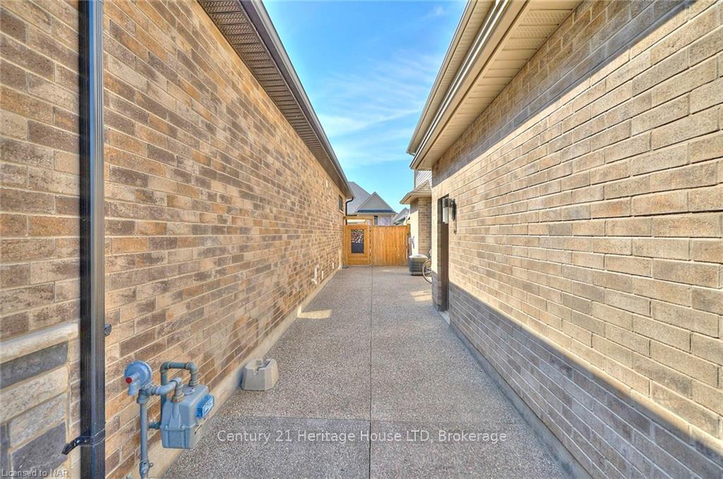 Photo 33 of 29 Mcfarland Street, Thorold, Hurricane/Merrittville — HOMEH