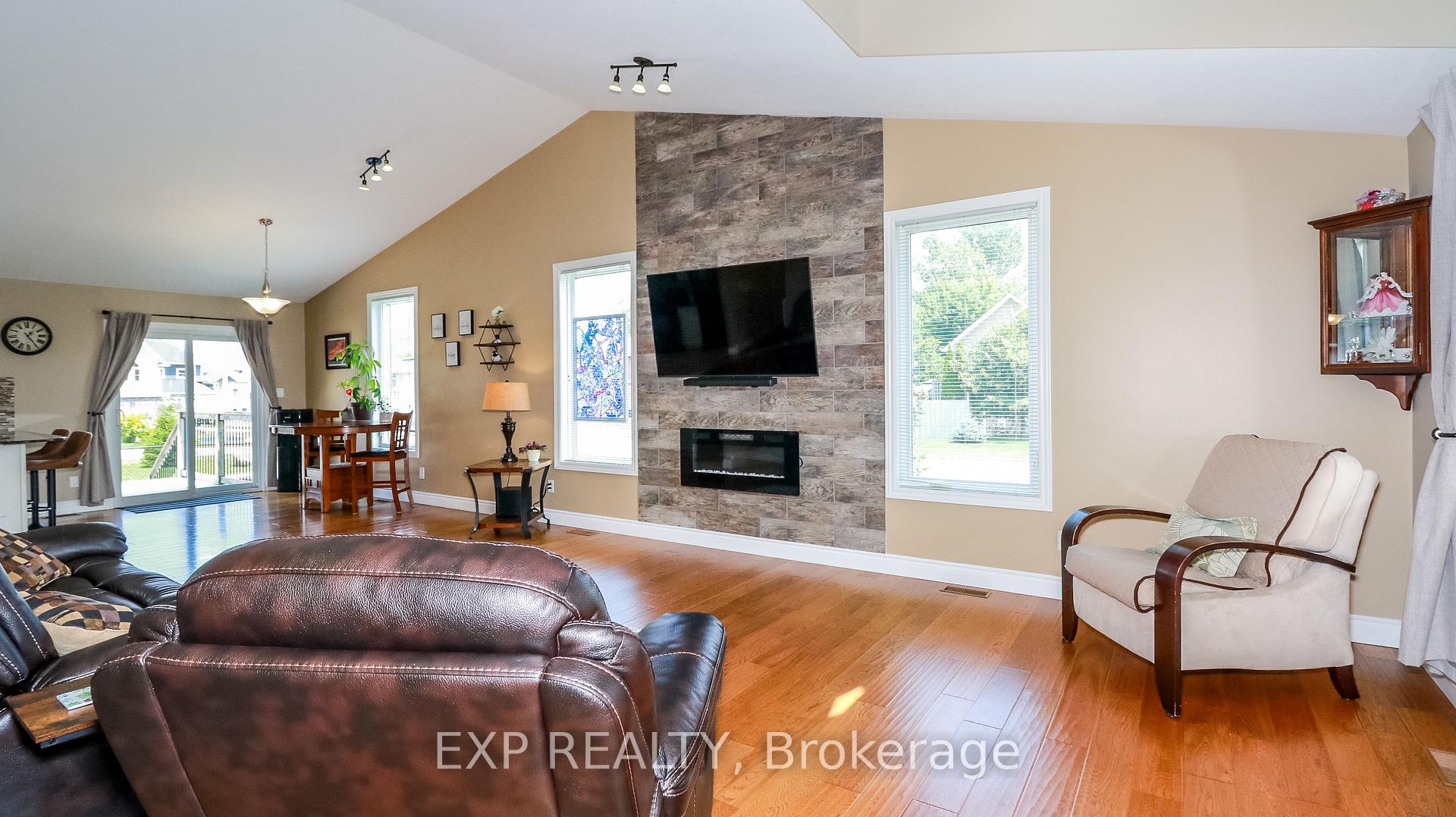 Photo 7 of 24 Bourgeois Beach Road, Tay, Victoria Harbour — HOMEH