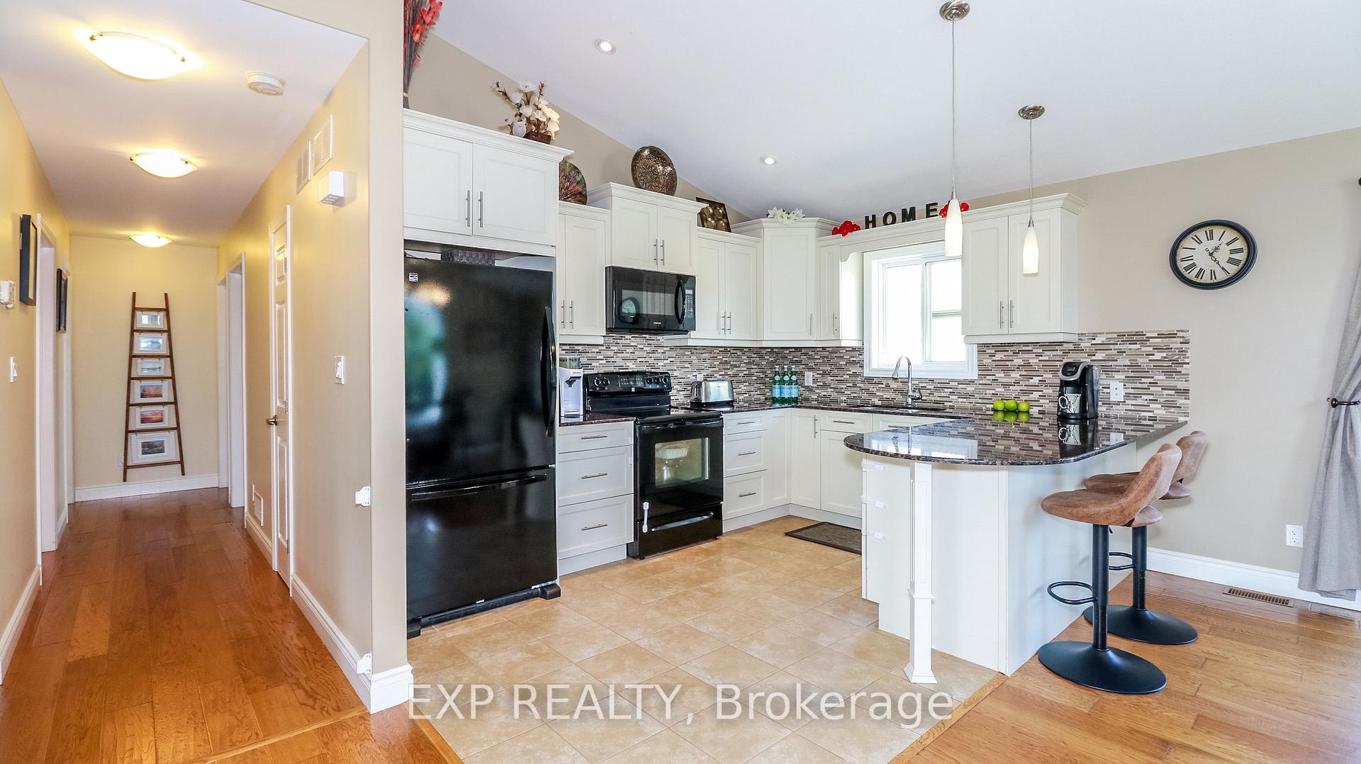 Photo 10 of 24 Bourgeois Beach Road, Tay, Victoria Harbour — HOMEH