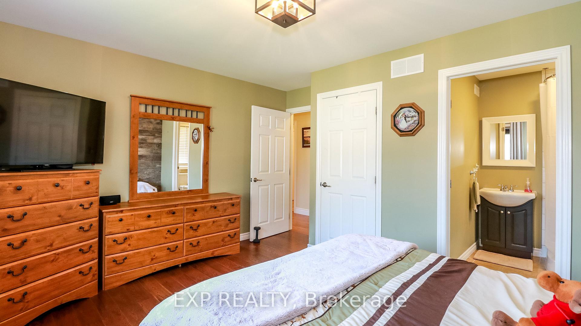 Photo 16 of 24 Bourgeois Beach Road, Tay, Victoria Harbour — HOMEH