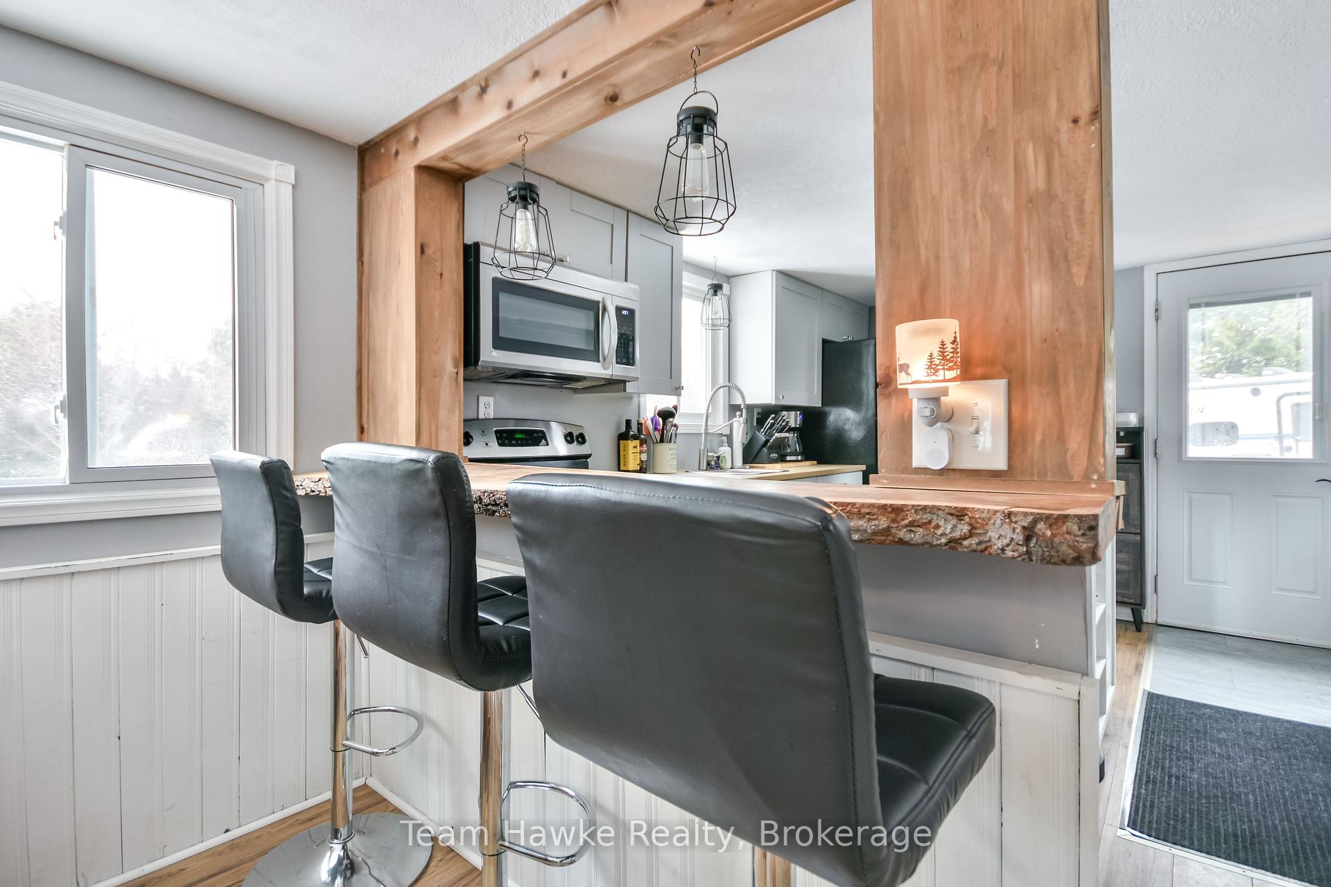 Photo 12 of 419 7th Avenue, Tay, Port McNicoll — HOMEH