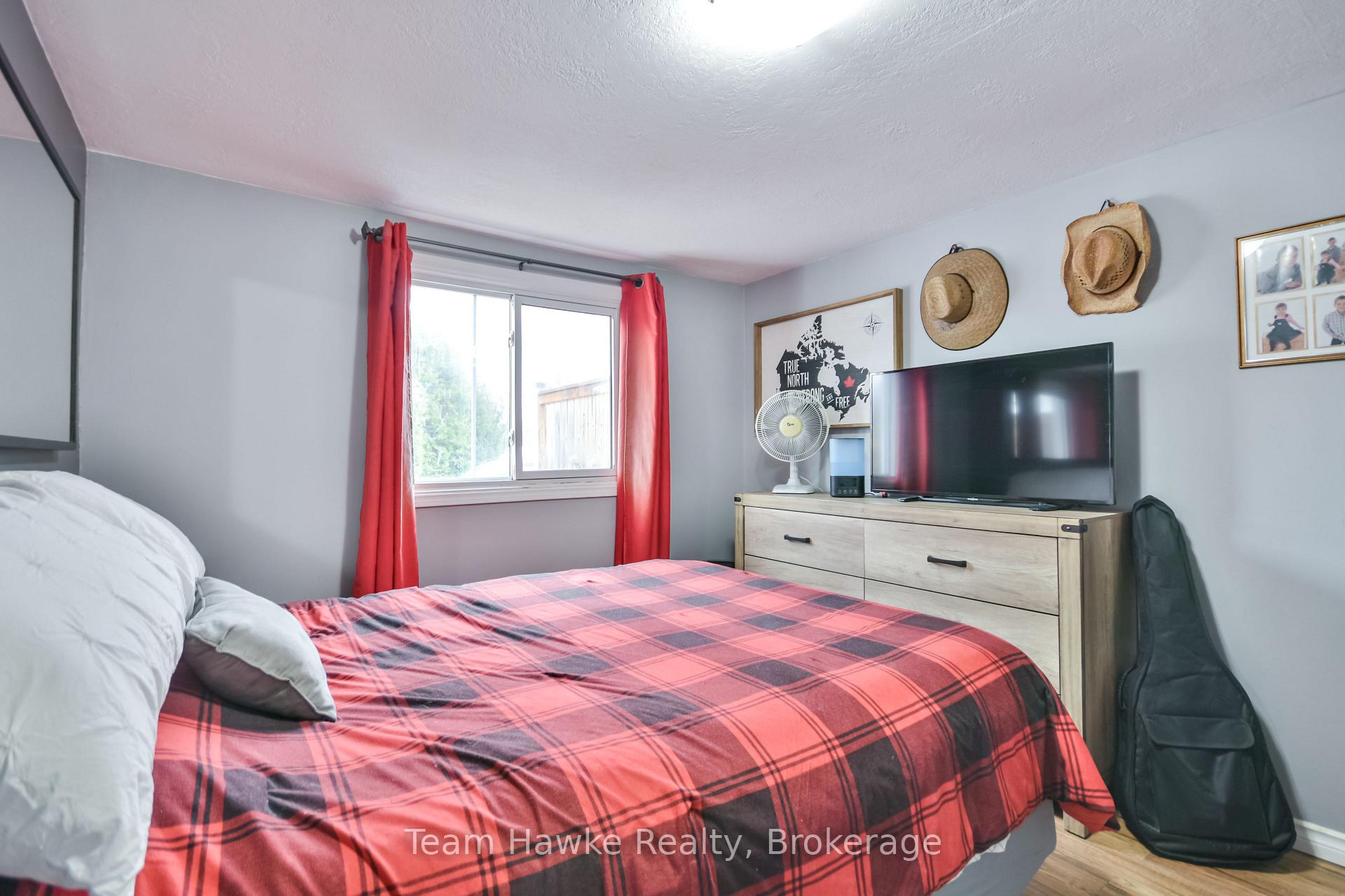 Photo 26 of 419 7th Avenue, Tay, Port McNicoll — HOMEH