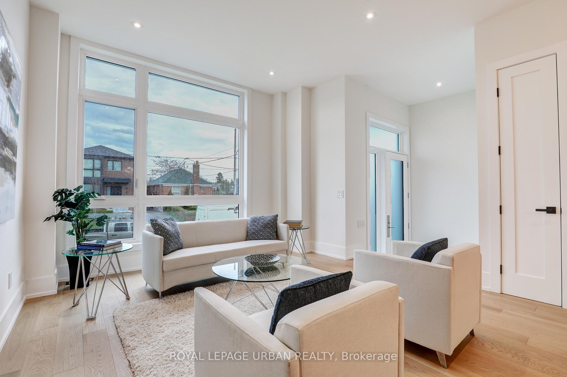 Photo 7 of 44 Northbrook Road, Toronto, East York — HOMEH