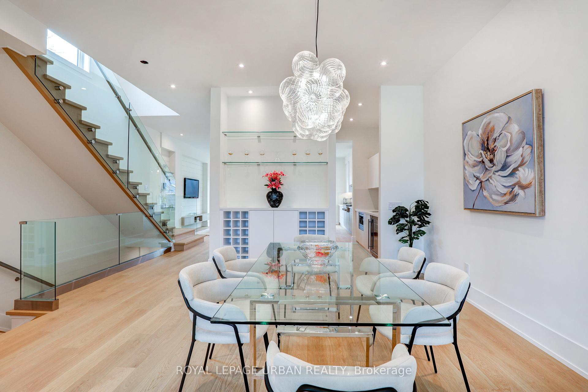 Photo 9 of 44 Northbrook Road, Toronto, East York — HOMEH