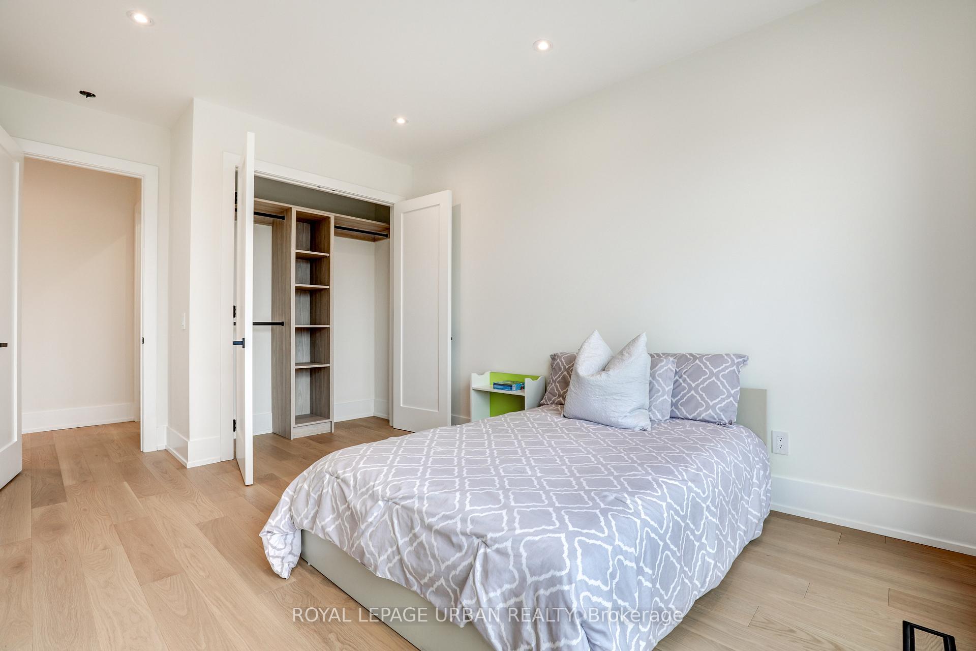Photo 24 of 44 Northbrook Road, Toronto, East York — HOMEH
