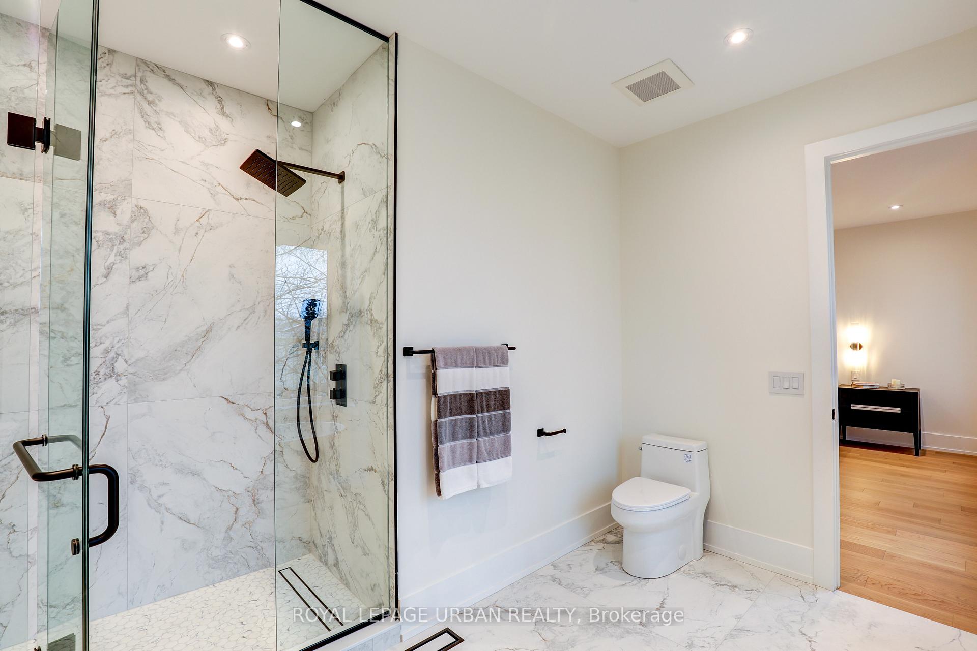 Photo 30 of 44 Northbrook Road, Toronto, East York — HOMEH