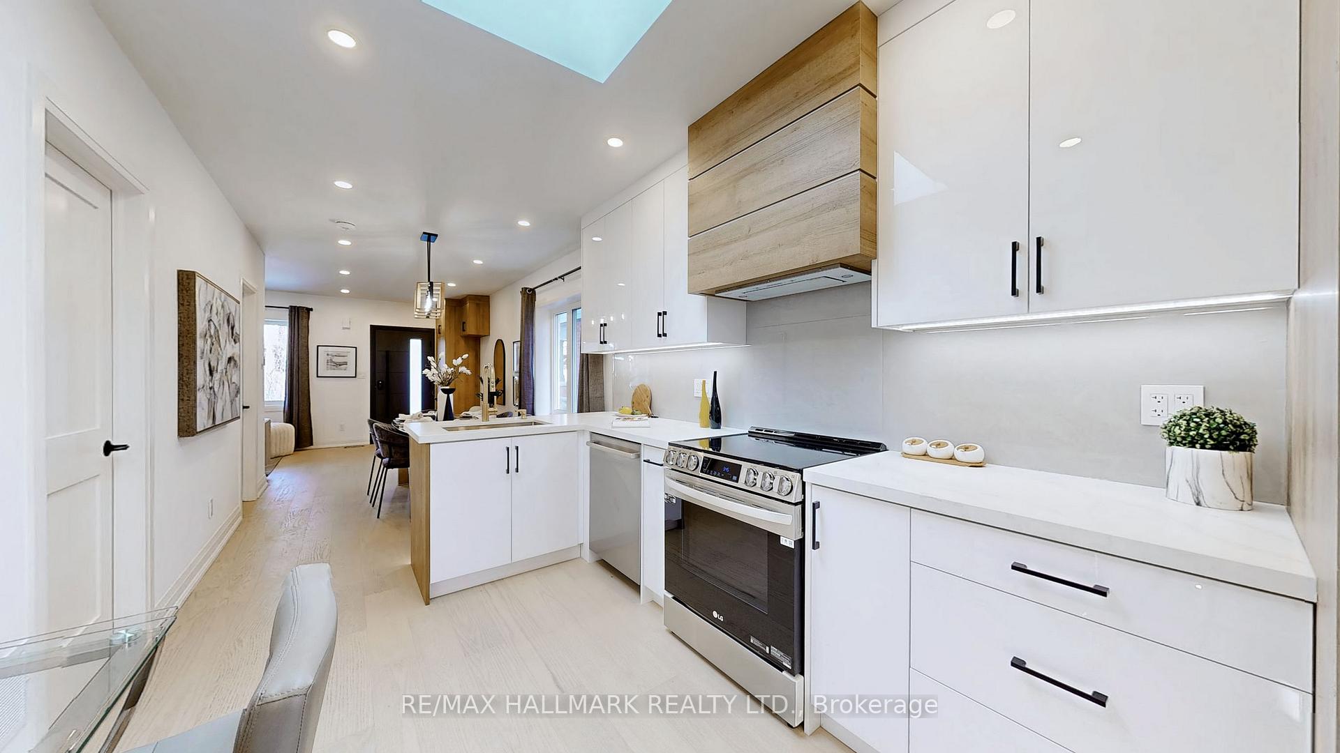 Photo 15 of 85 Springdale Boulevard, Toronto, Danforth Village-East York — HOMEH