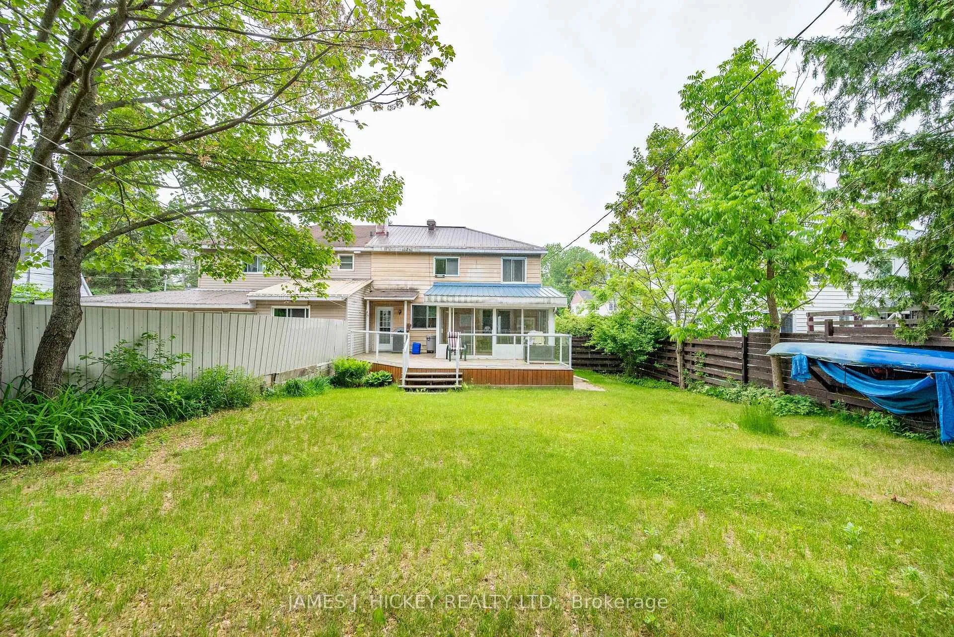 Photo 2 of 100 Algonquin Street, Deep River — HOMEH