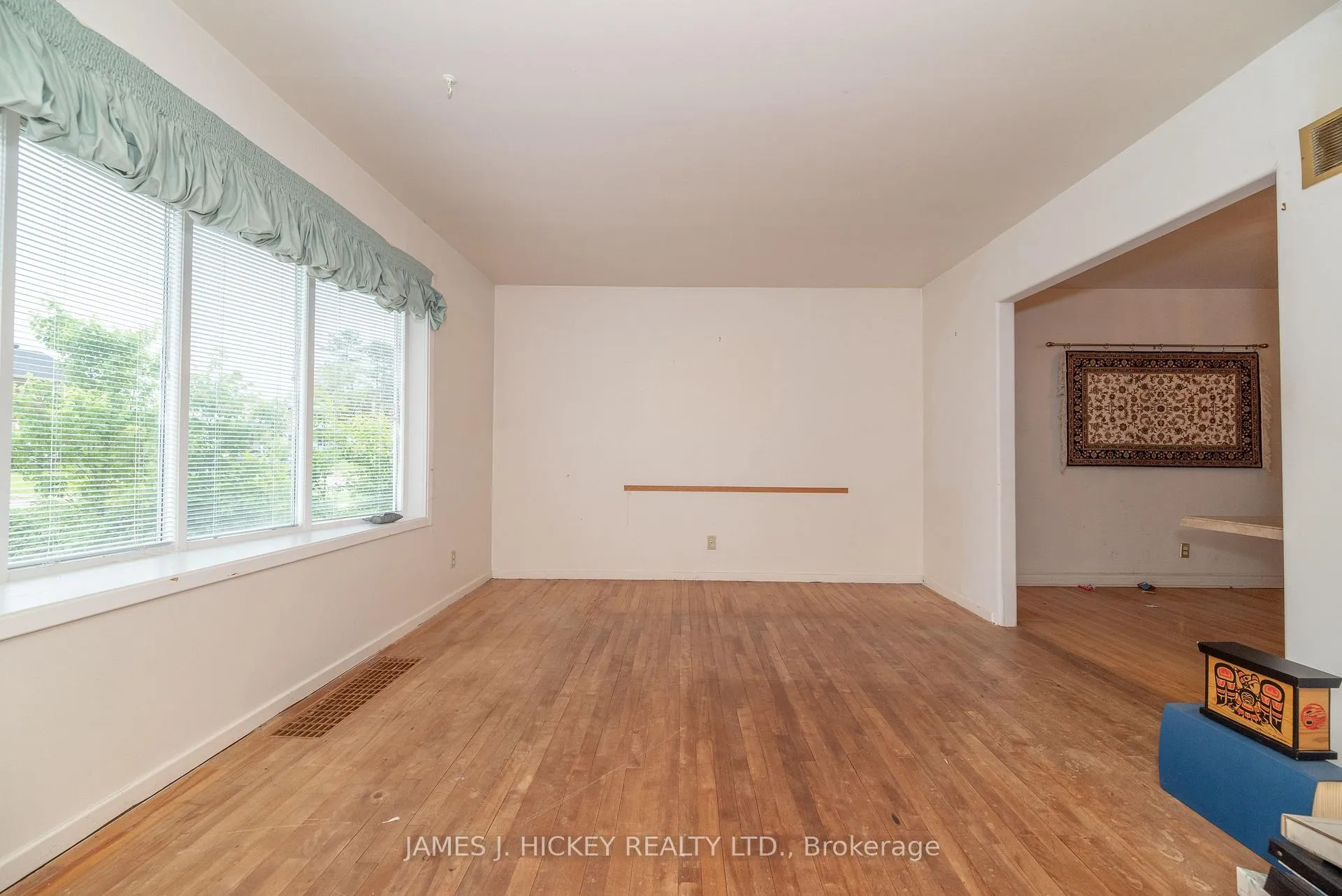 Photo 4 of 100 Algonquin Street, Deep River — HOMEH