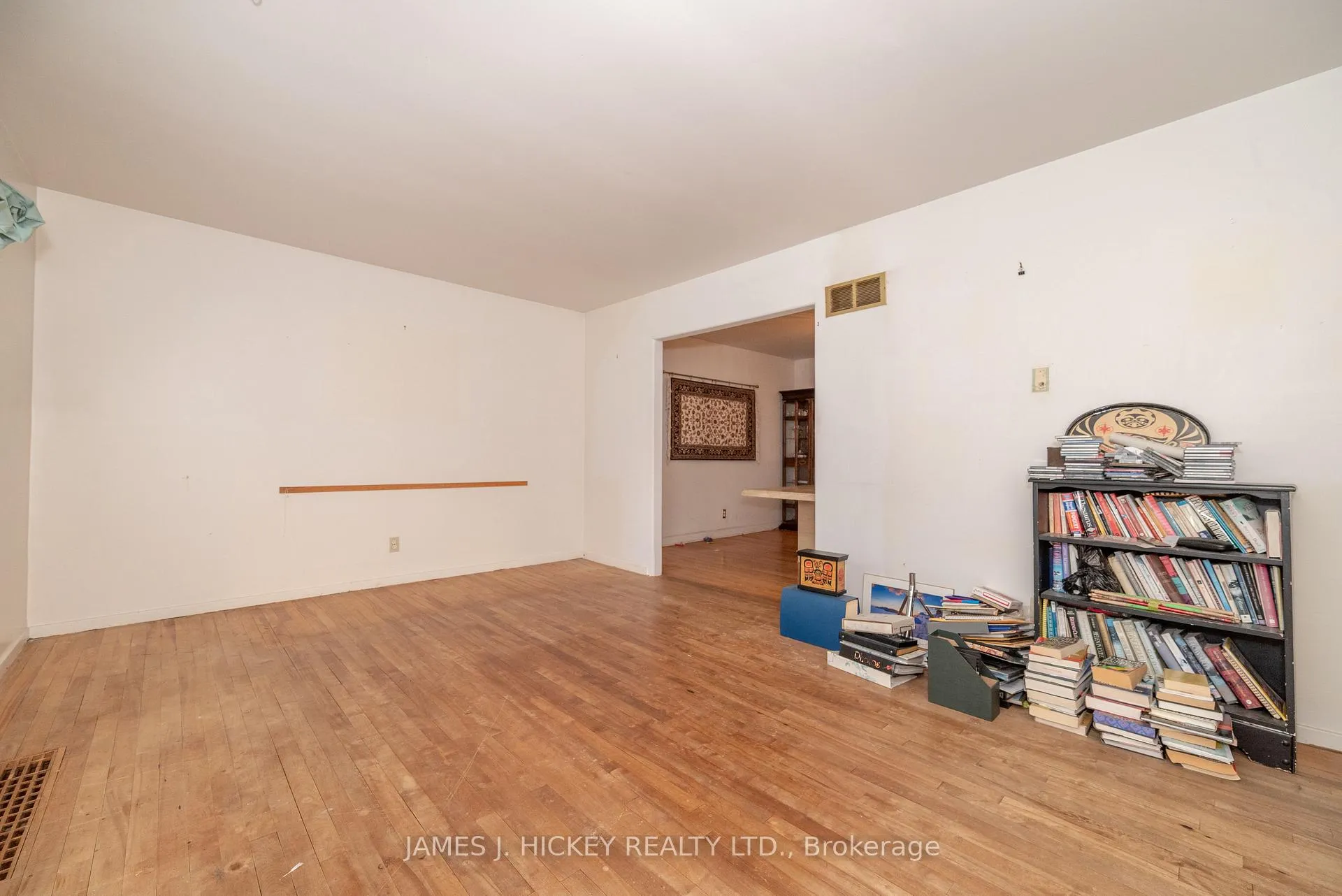 Photo 5 of 100 Algonquin Street, Deep River — HOMEH
