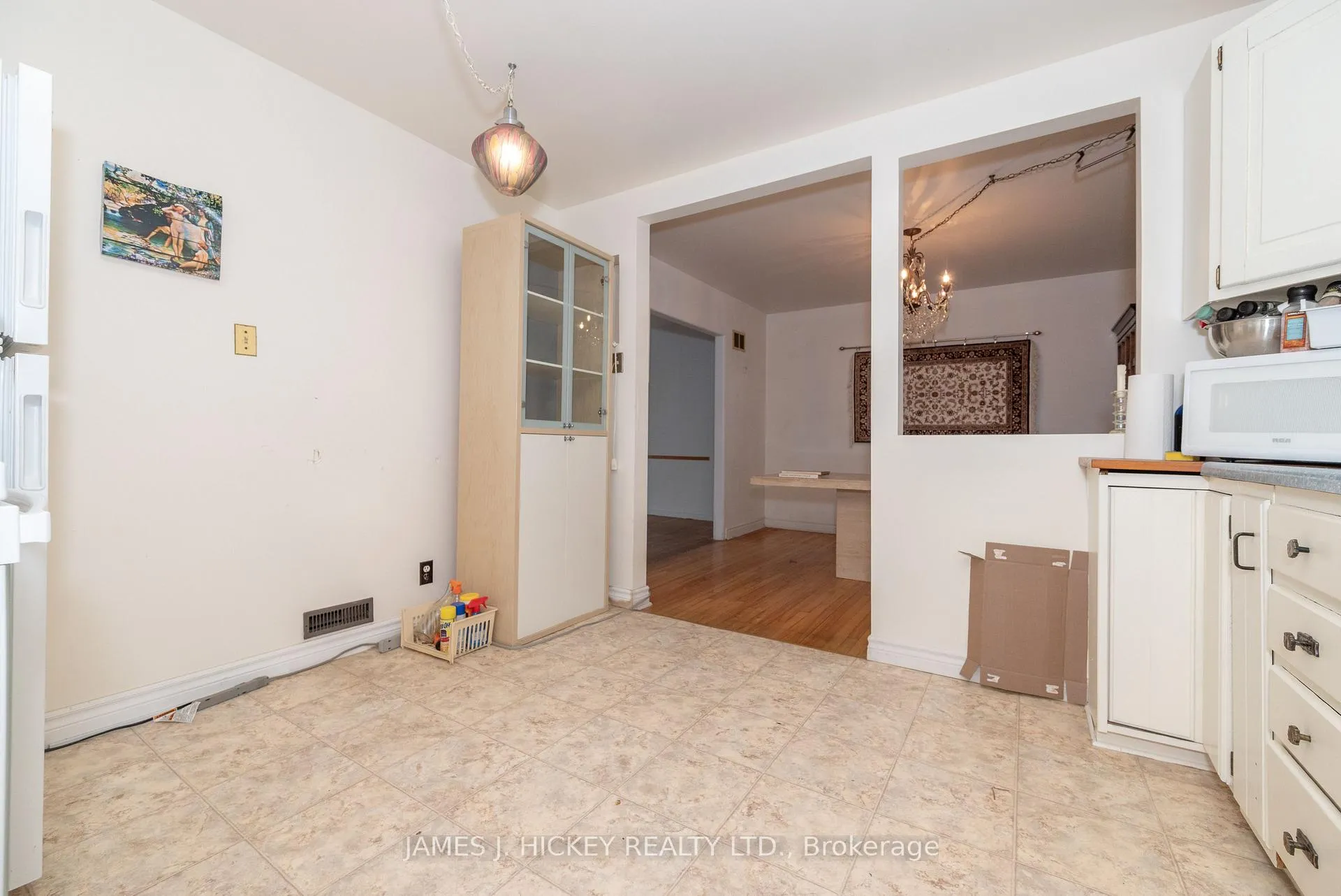 Photo 12 of 100 Algonquin Street, Deep River — HOMEH