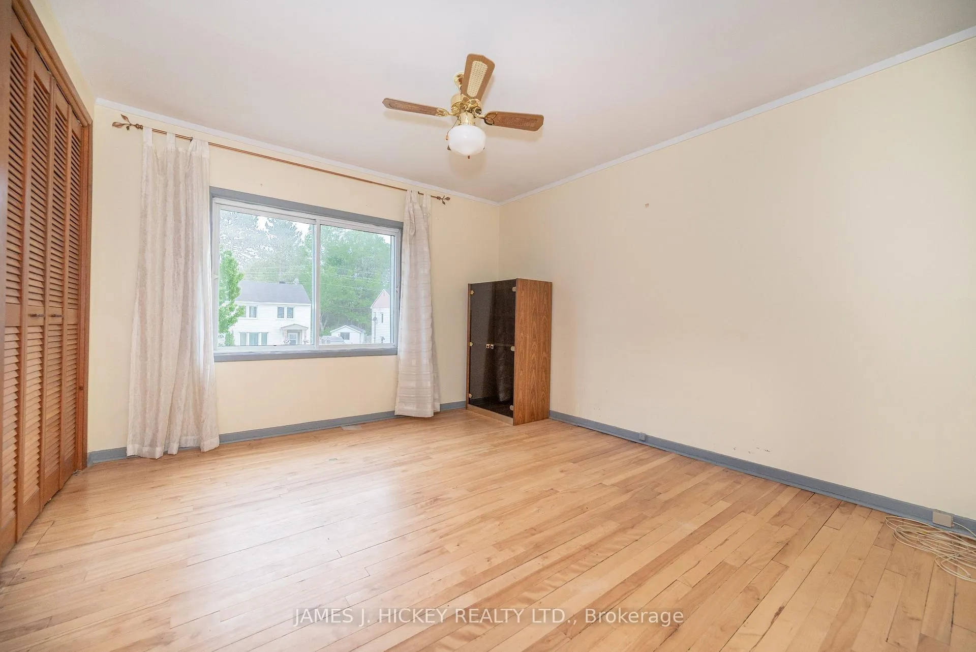 Photo 16 of 100 Algonquin Street, Deep River — HOMEH