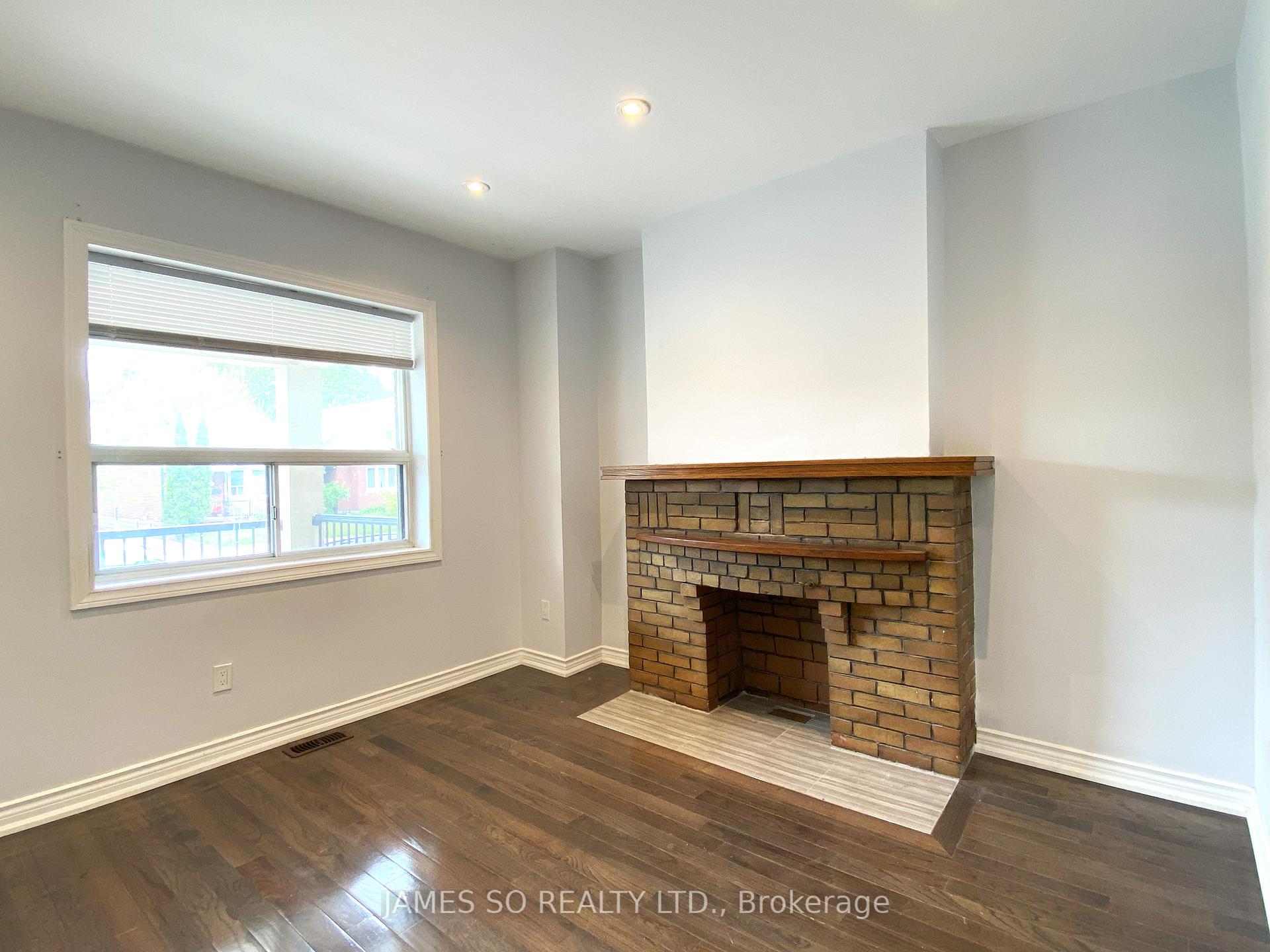 Photo 4 of Unit Main & 2nd Fl, 292 Mortimer Avenue, Toronto, Danforth Village-East York — HOMEH