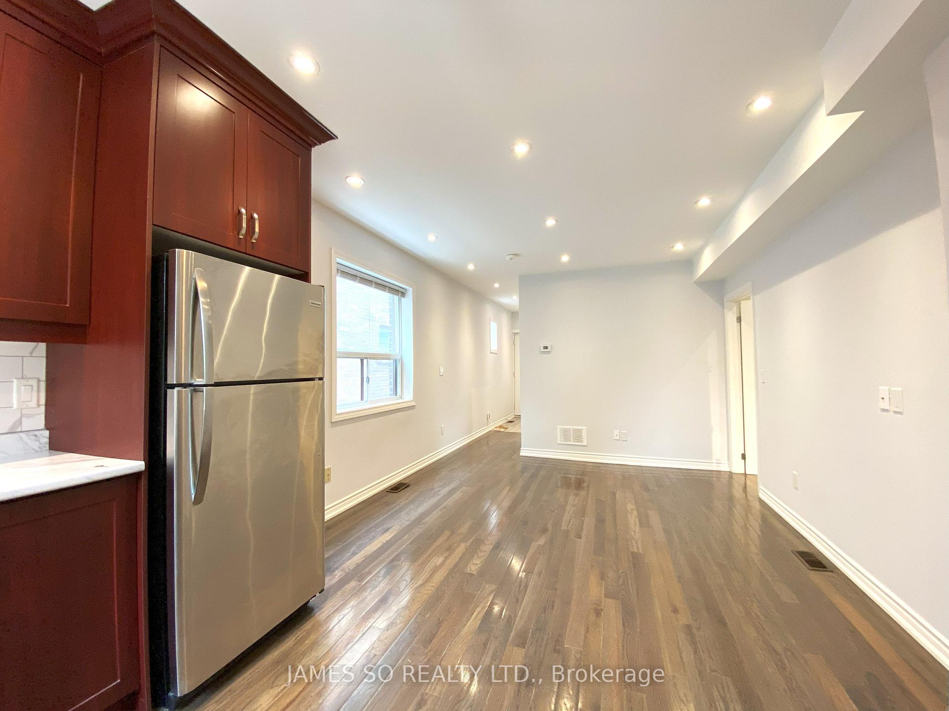 Photo 11 of Unit Main & 2nd Fl, 292 Mortimer Avenue, Toronto, Danforth Village-East York — HOMEH