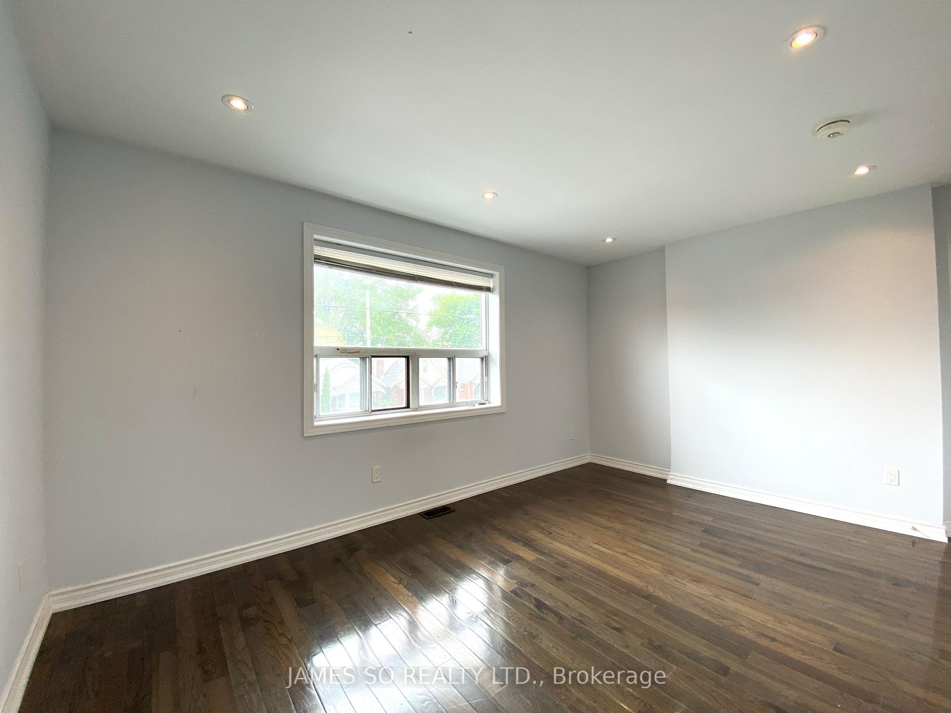 Photo 13 of Unit Main & 2nd Fl, 292 Mortimer Avenue, Toronto, Danforth Village-East York — HOMEH