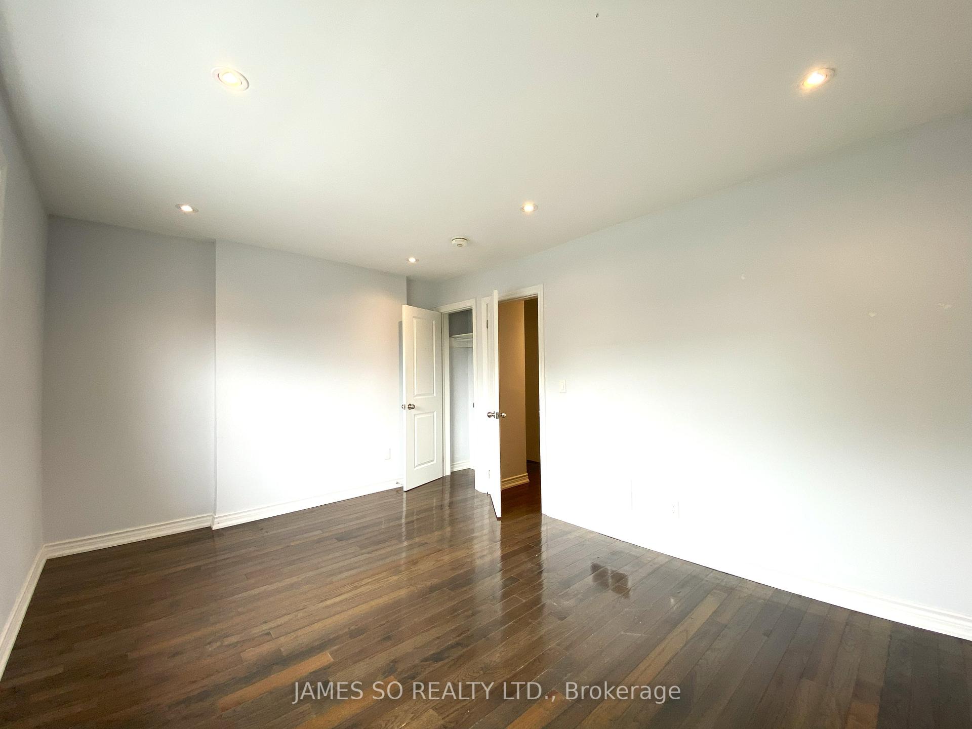 Photo 15 of Unit Main & 2nd Fl, 292 Mortimer Avenue, Toronto, Danforth Village-East York — HOMEH