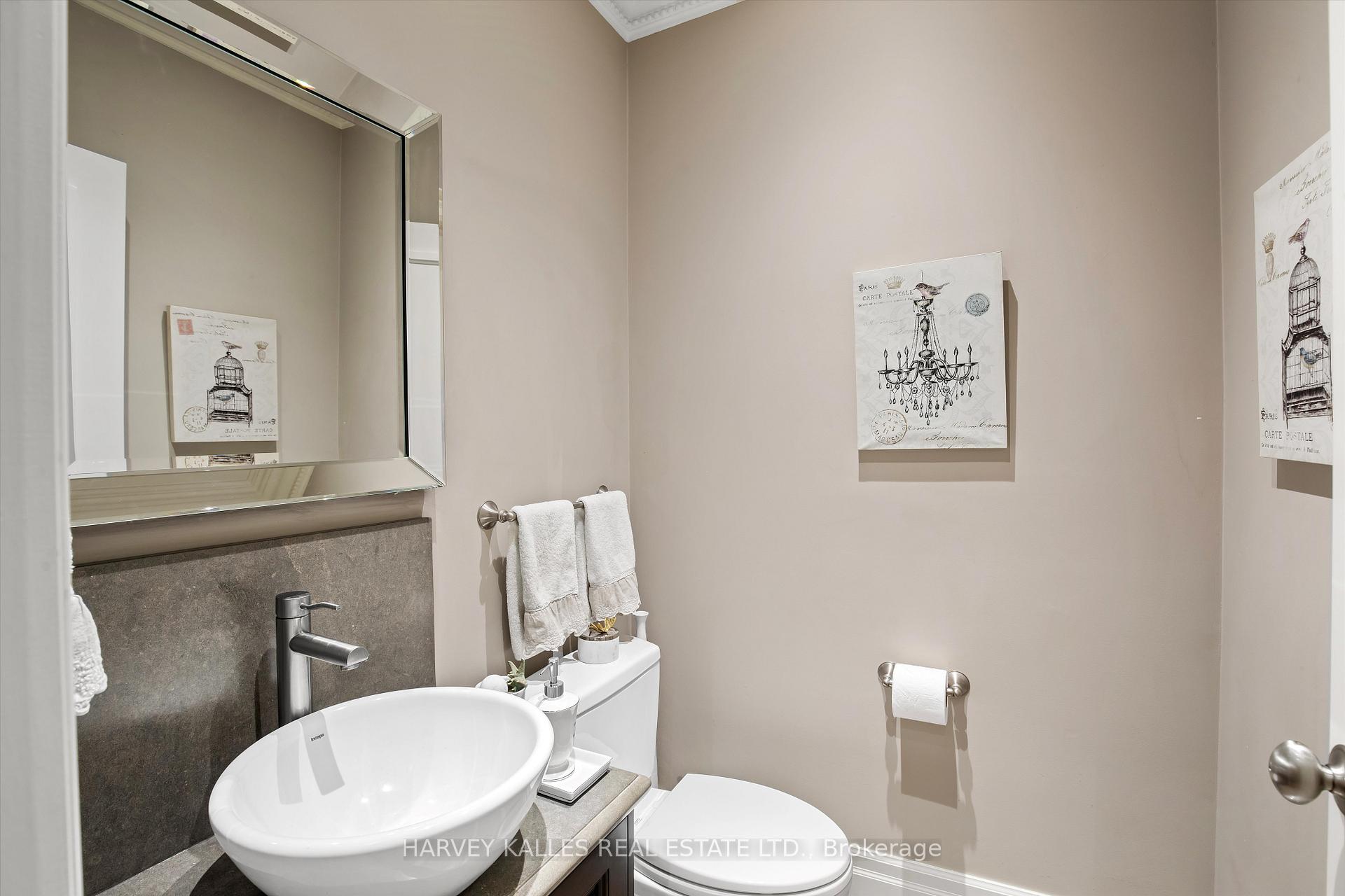 Photo 10 of 340A Glengarry Avenue, Toronto, Bedford Park-Nortown — HOMEH