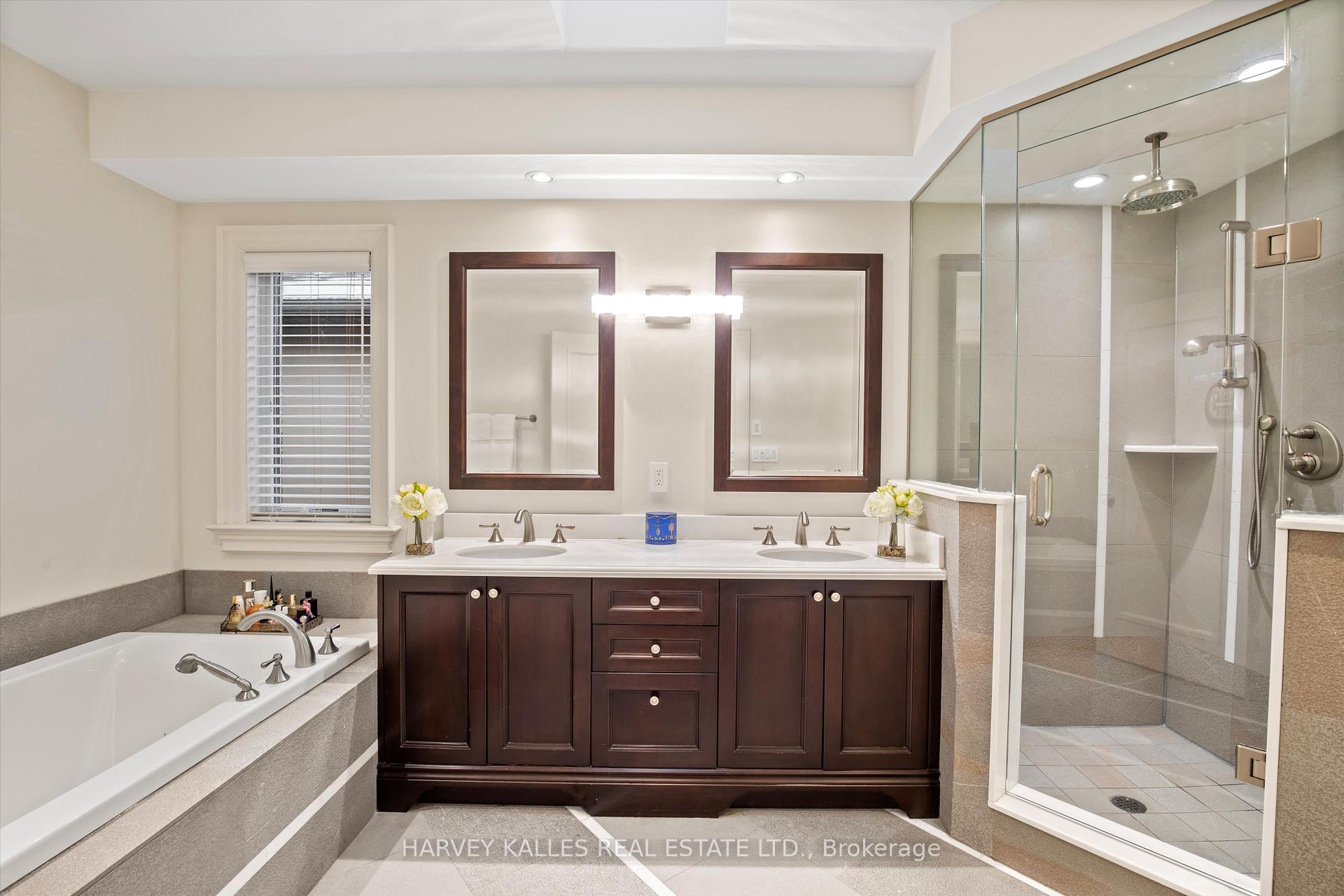 Photo 37 of 340A Glengarry Avenue, Toronto, Bedford Park-Nortown — HOMEH