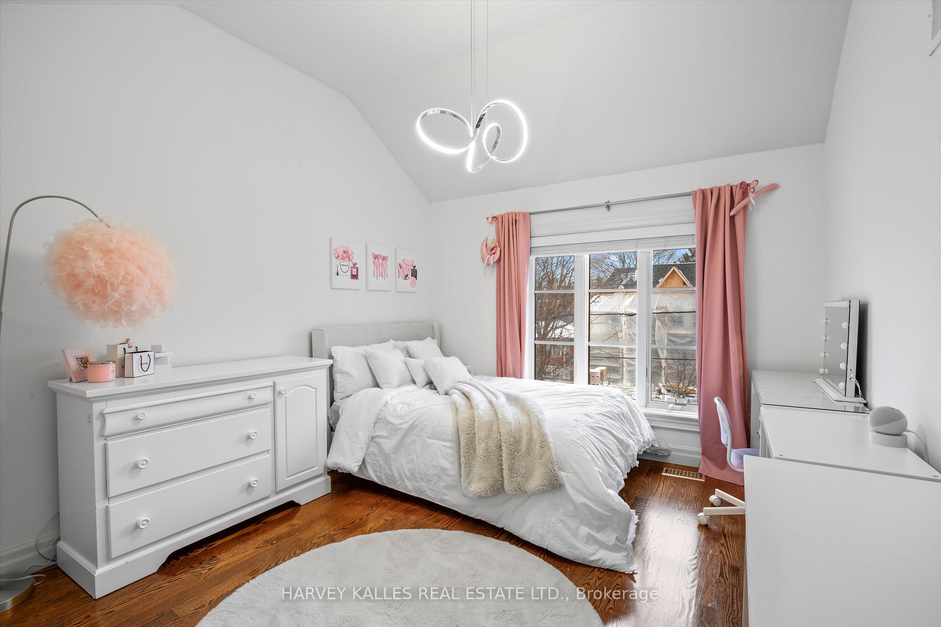 Photo 27 of 340A Glengarry Avenue, Toronto, Bedford Park-Nortown — HOMEH