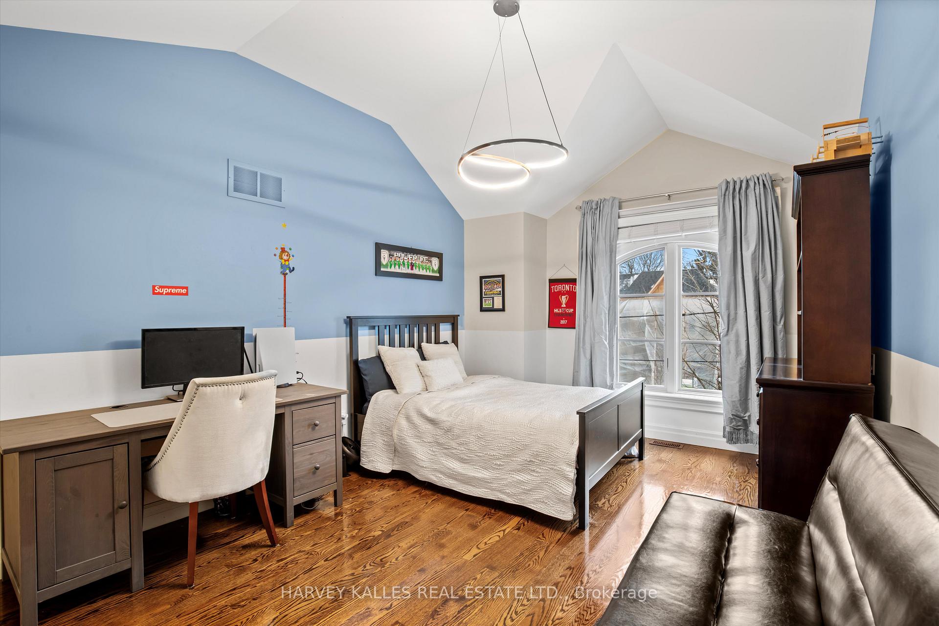 Photo 30 of 340A Glengarry Avenue, Toronto, Bedford Park-Nortown — HOMEH