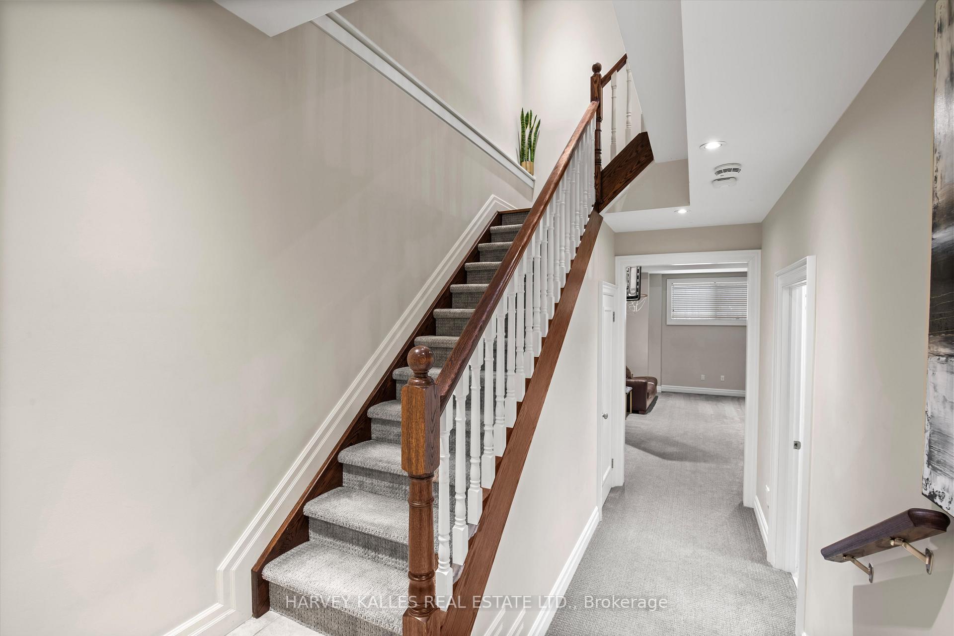 Photo 24 of 340A Glengarry Avenue, Toronto, Bedford Park-Nortown — HOMEH