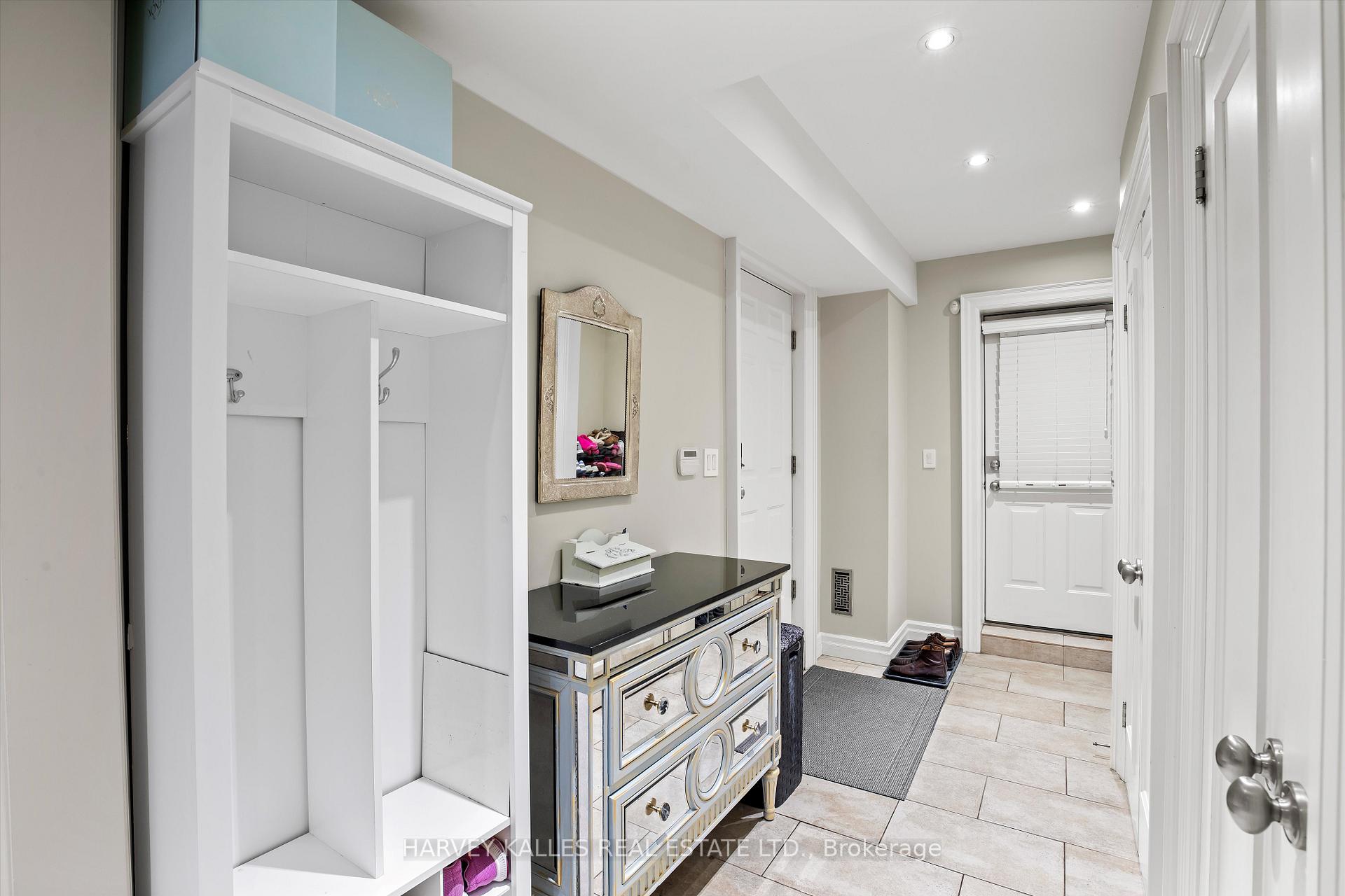 Photo 26 of 340A Glengarry Avenue, Toronto, Bedford Park-Nortown — HOMEH