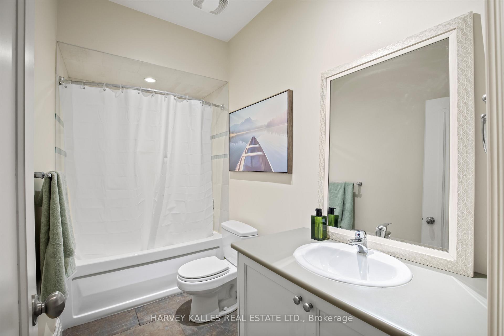 Photo 31 of 340A Glengarry Avenue, Toronto, Bedford Park-Nortown — HOMEH