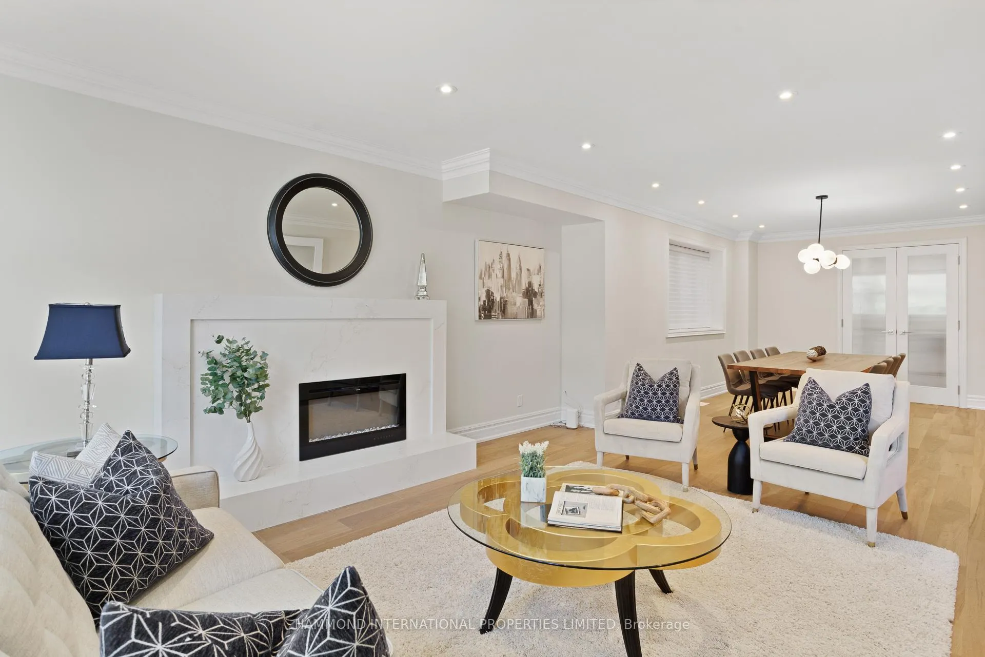 Photo 5 of 117 Elgin Street, Markham, Thornhill — HOMEH