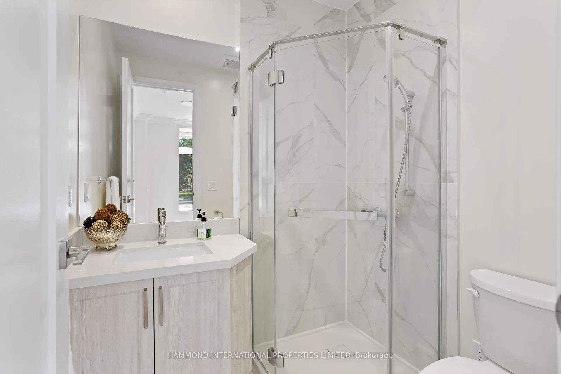 Photo 12 of 117 Elgin Street, Markham, Thornhill — HOMEH