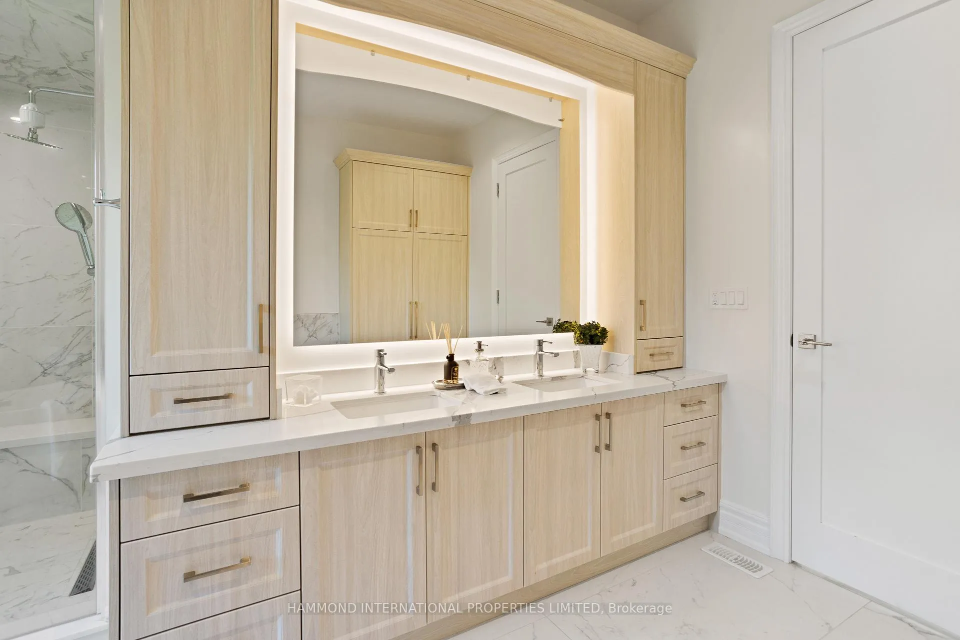 Photo 18 of 117 Elgin Street, Markham, Thornhill — HOMEH