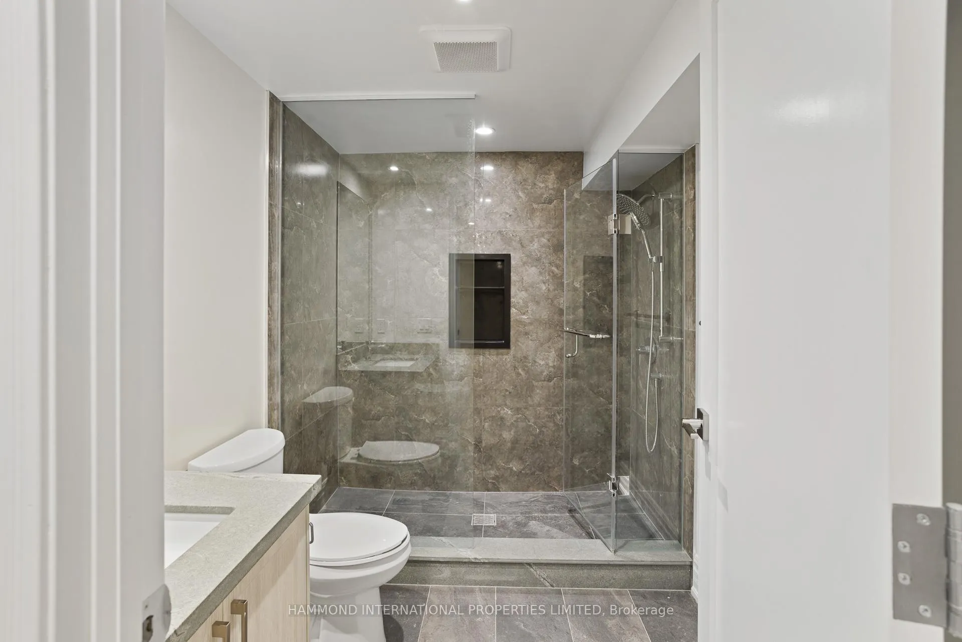 Photo 26 of 117 Elgin Street, Markham, Thornhill — HOMEH