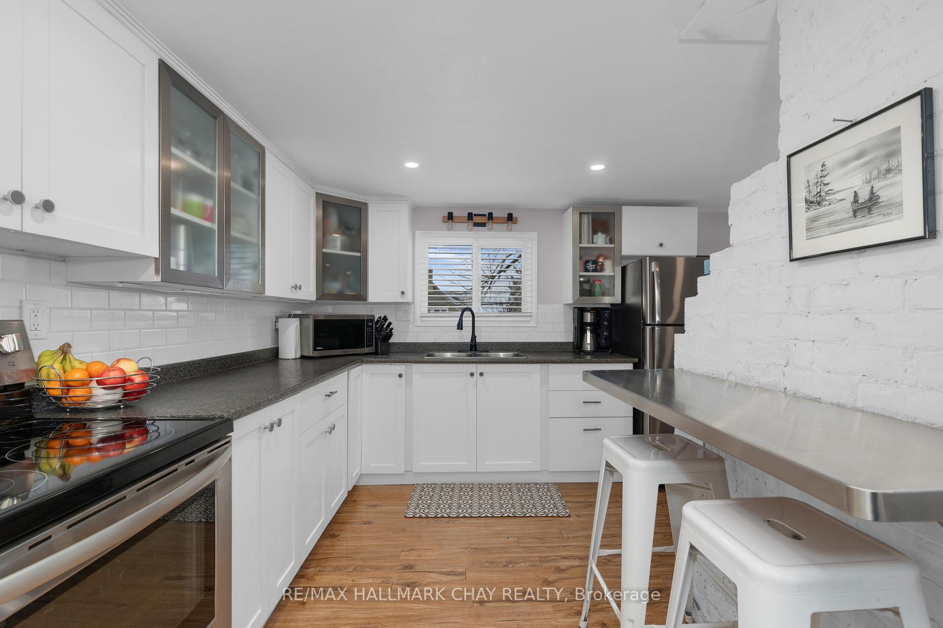Photo 7 of 153 Hoyt Avenue, Tay, Victoria Harbour — HOMEH