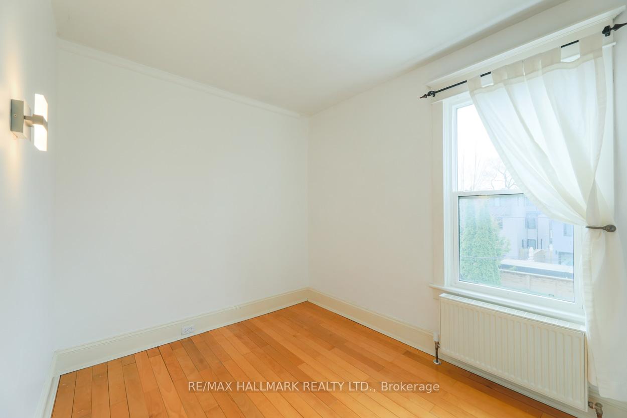 Photo 16 of 95 Victor Avenue, Toronto, North Riverdale — HOMEH
